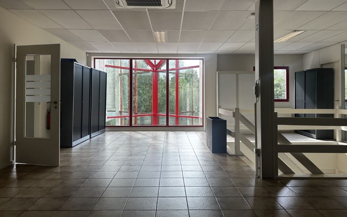 Moderne kantoren met parking te huur in Turnhout foto 6
