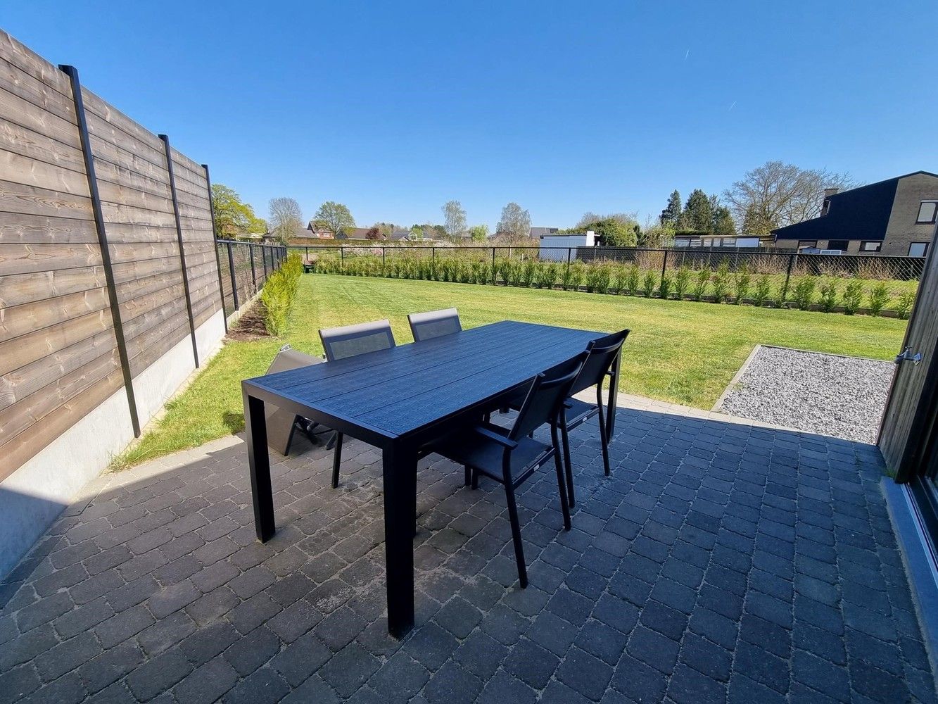 Totaal vernieuwde woning, 3 ruime slaapkamers op een mooi perceel van 8a71ca foto 4