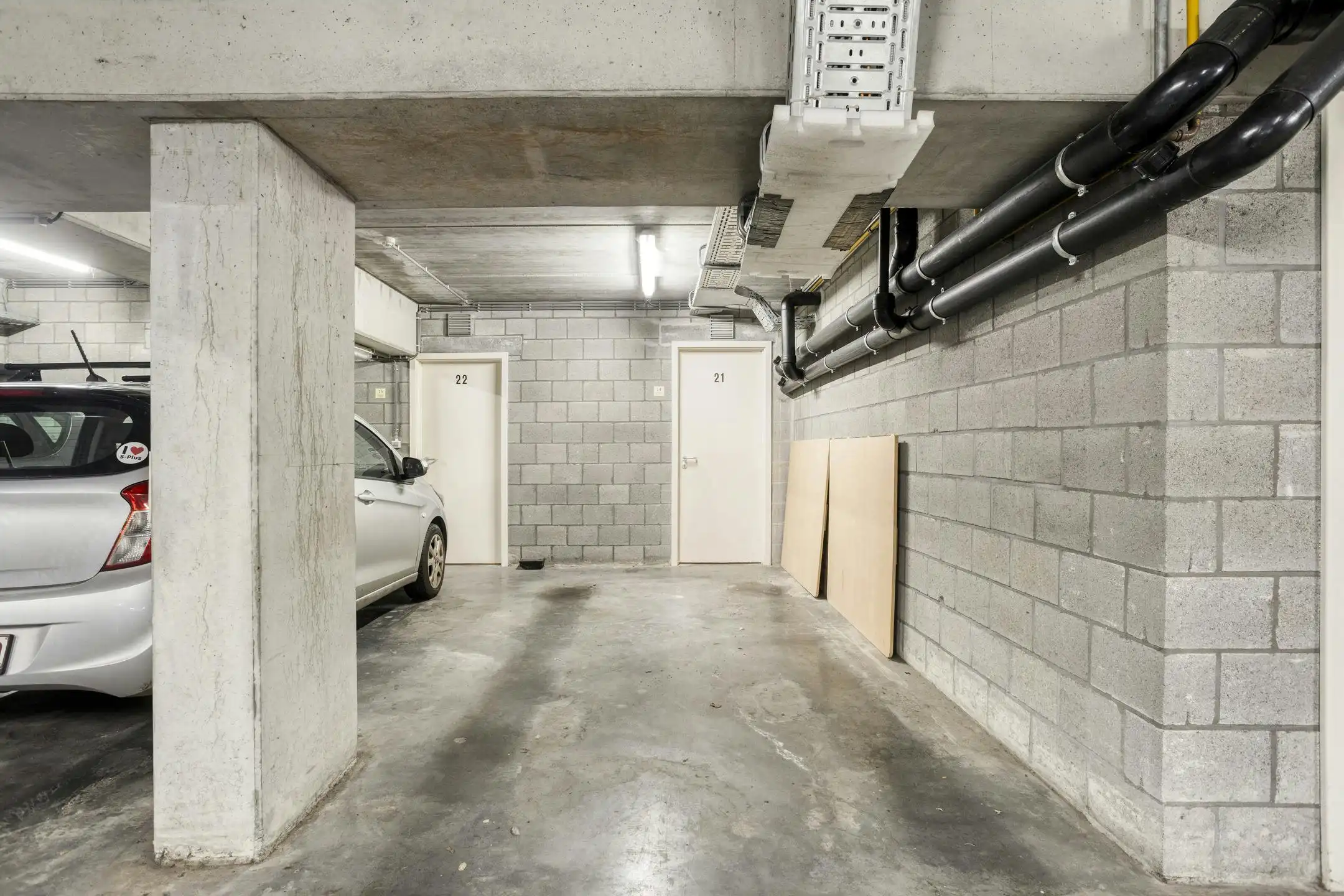 Penthouse (158m²) met 3 slaapkamers en staanplaats in Laken foto 18