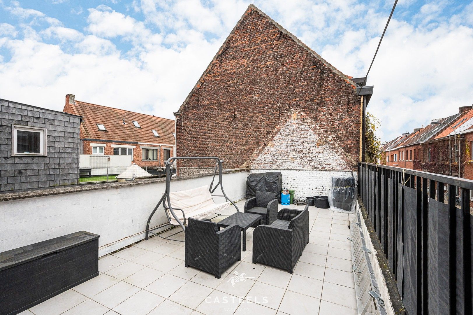 Ruime woning met 4 slaapkamers, 2 garages en groot terras in hartje Gentbrugge foto 23