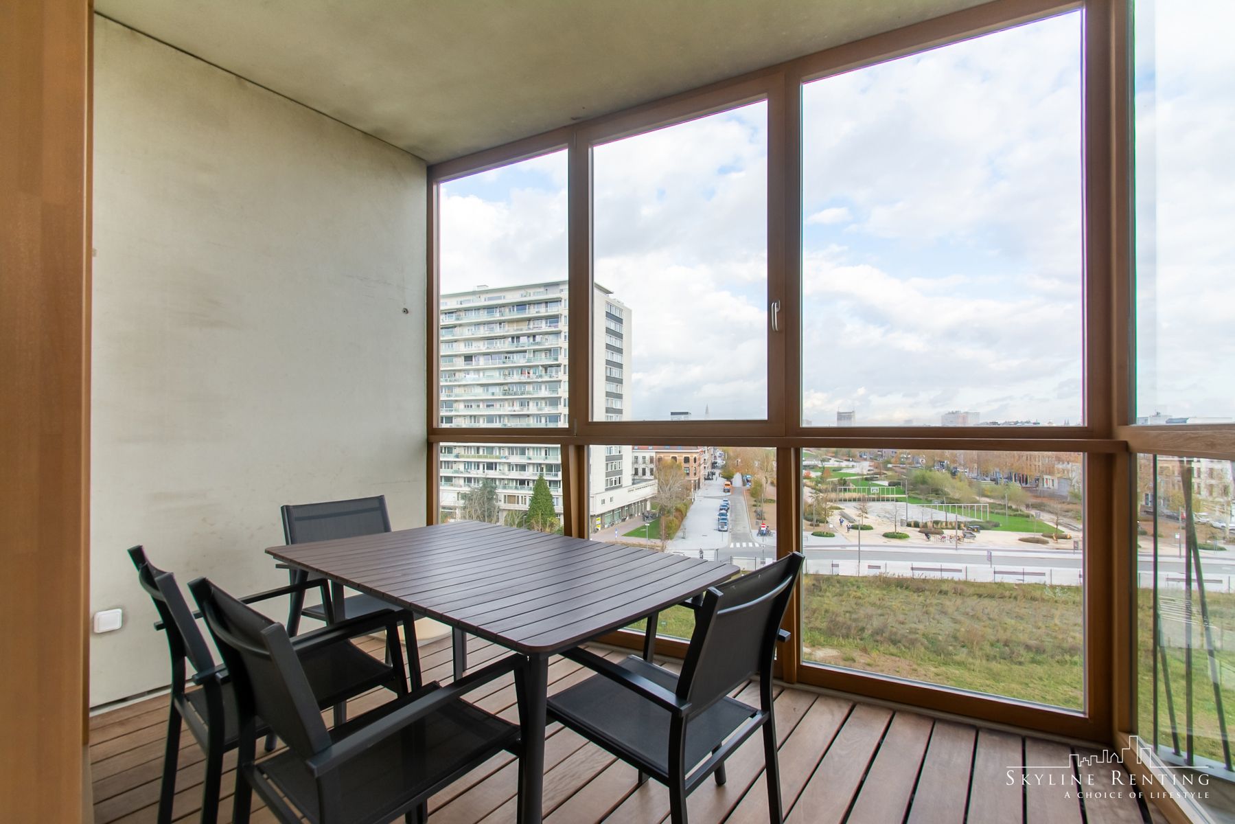 Mooi gemeubeld 2-slaapkamer appt met prachtig TERRAS foto 7