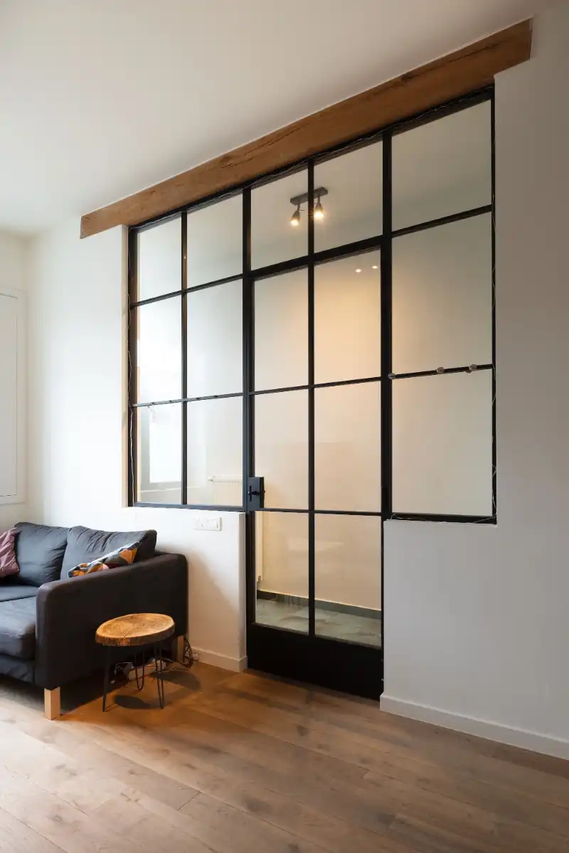 Charmante stadswoning met karakter en veel licht nabij het water in Gent foto 11