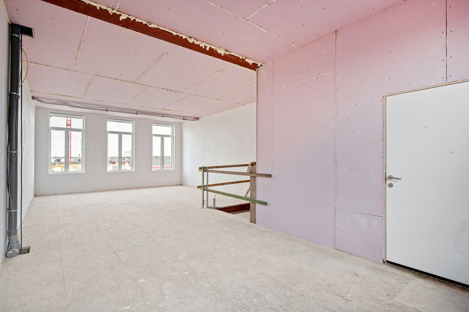Ruim casco duplex appartement met terras op Vetten Osplein foto 10
