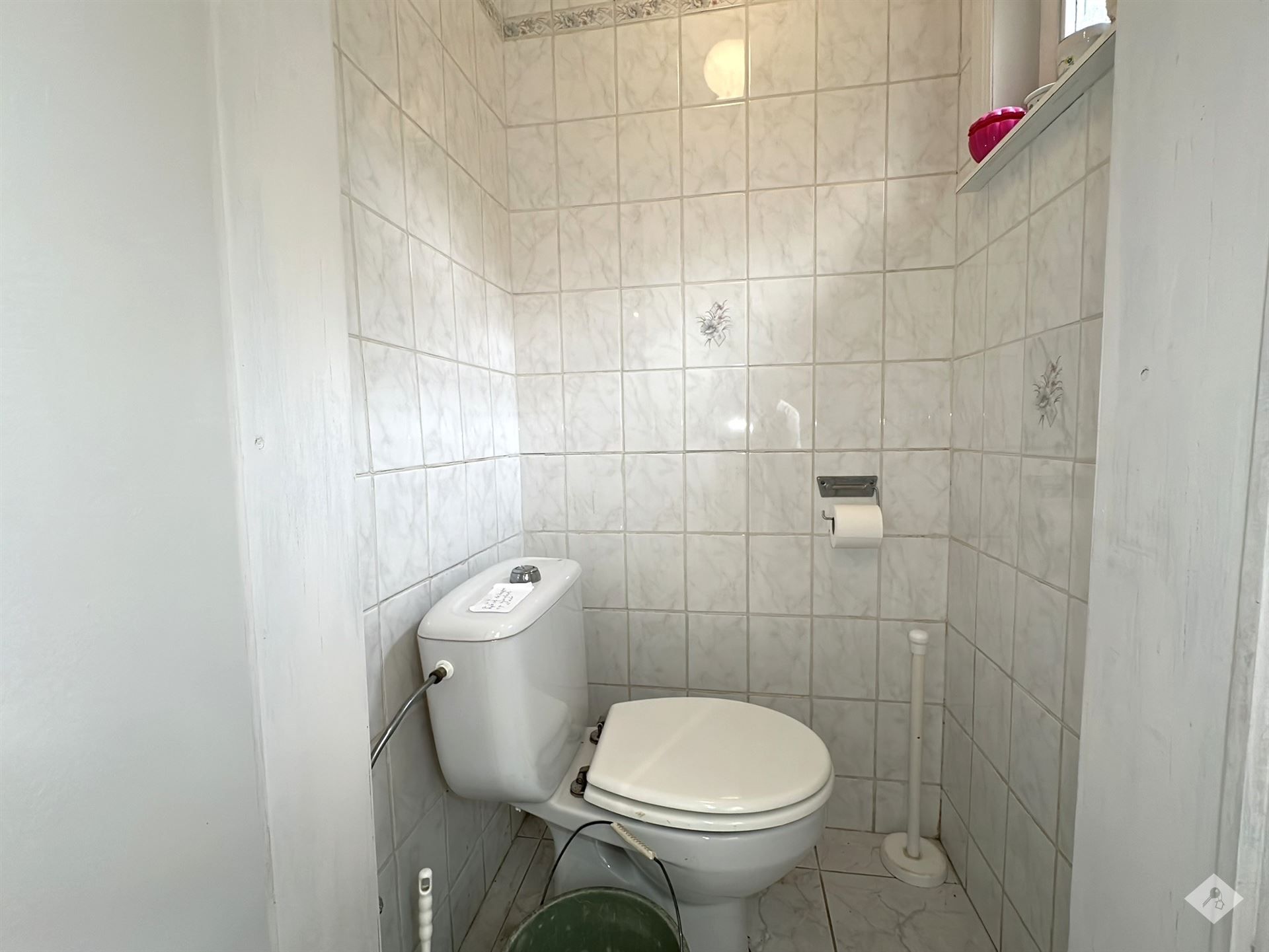 Charmante op te frissen woning met veel potentieel foto 8