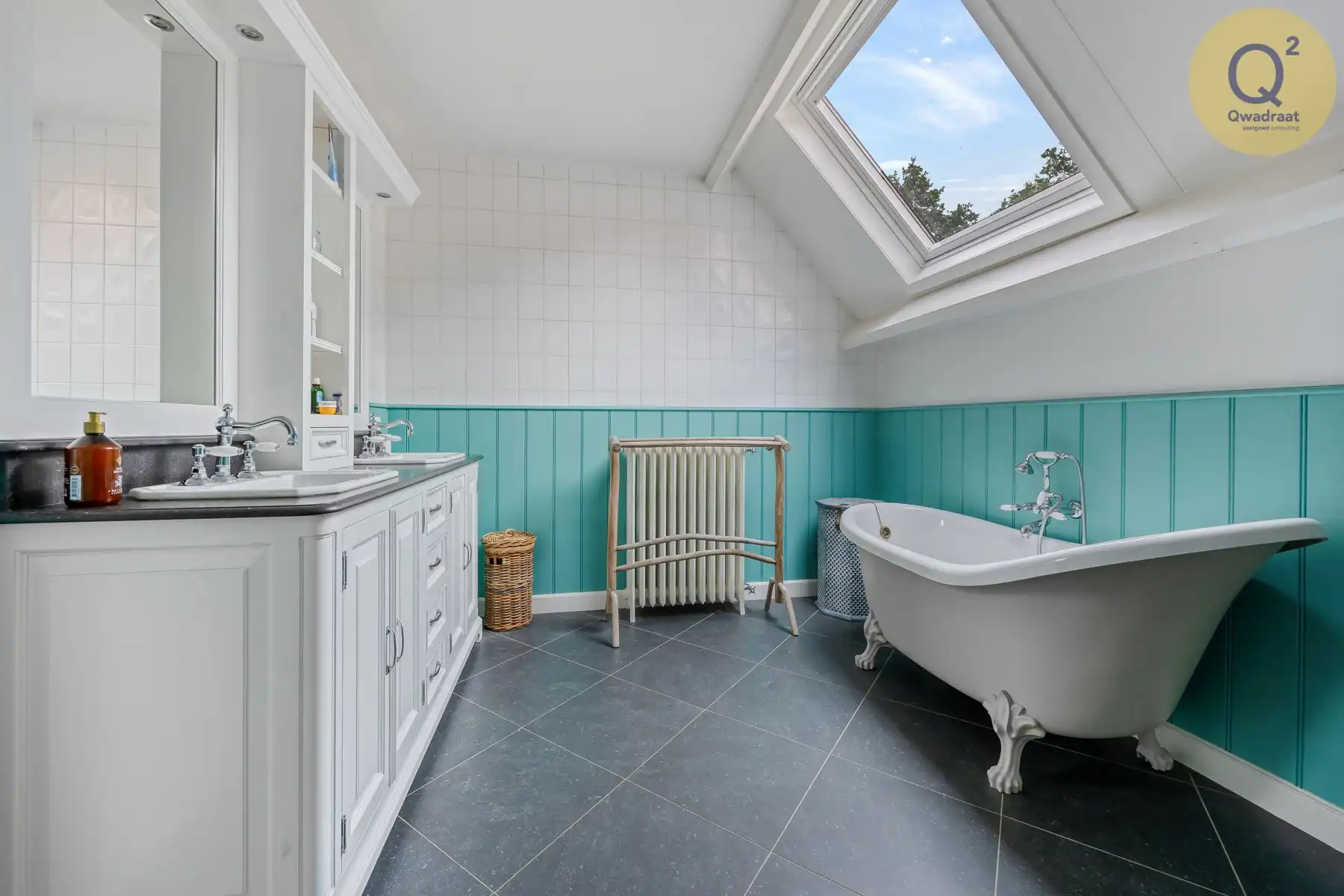 Rustig gelegen villa van met zwembad en poolhouse  foto 62