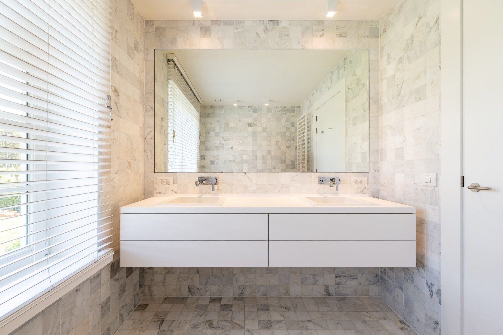 Elegante instapklare villa met zuidgerichte tuin foto 36