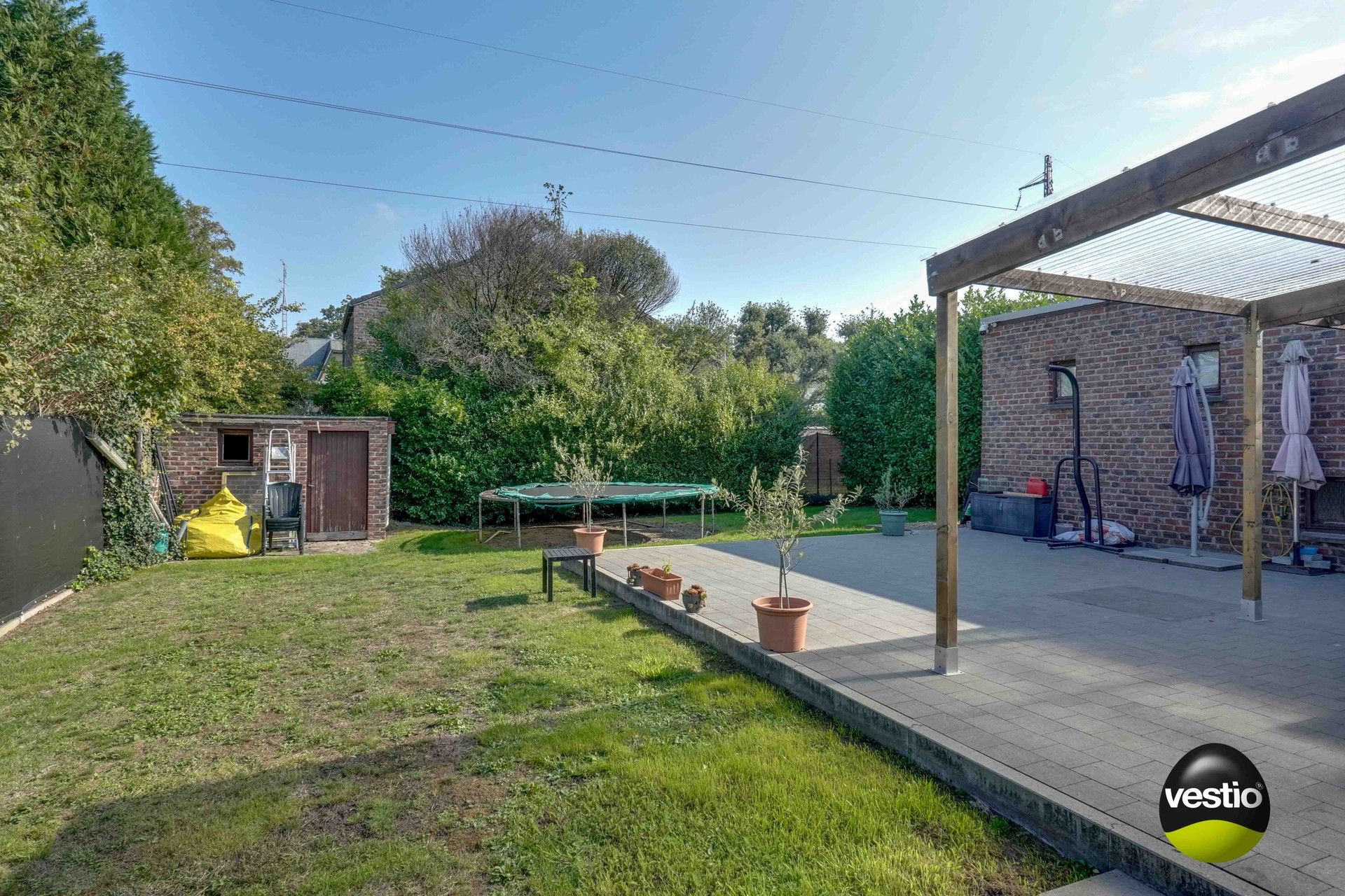 GELIJKVLOERSE BUNGALOW BOORDEVOL POTENTIEEL foto 28