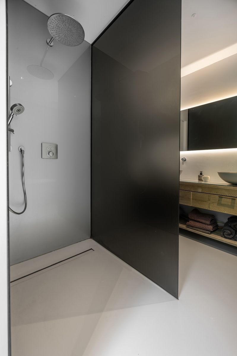 Ruime moderne luxe villa met zwembad op ca. 2339 m². foto 20