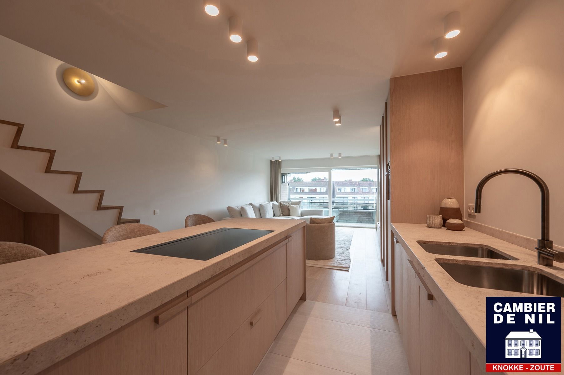 Vernieuwd appartement met open zichten mooie terrassen foto 8