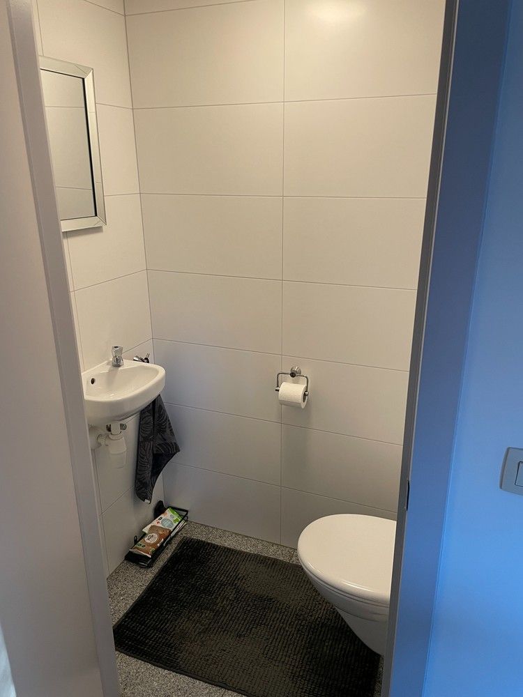 Gelijkvloers appartement met twee slaapkamers en twee terrassen en tuintjes. foto 10
