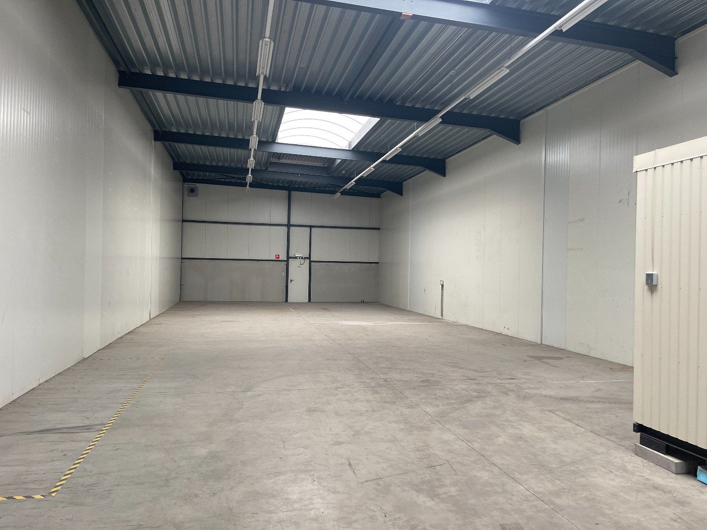 KMO-unit, 335 m², industriezone Genk-Zuid foto 6