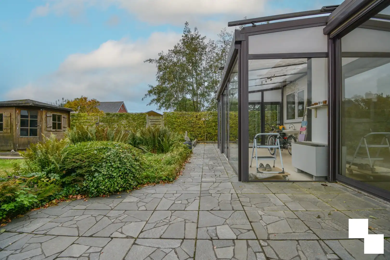 Verrassend ruime HOB met praktijk te Sint-Henricus foto 15