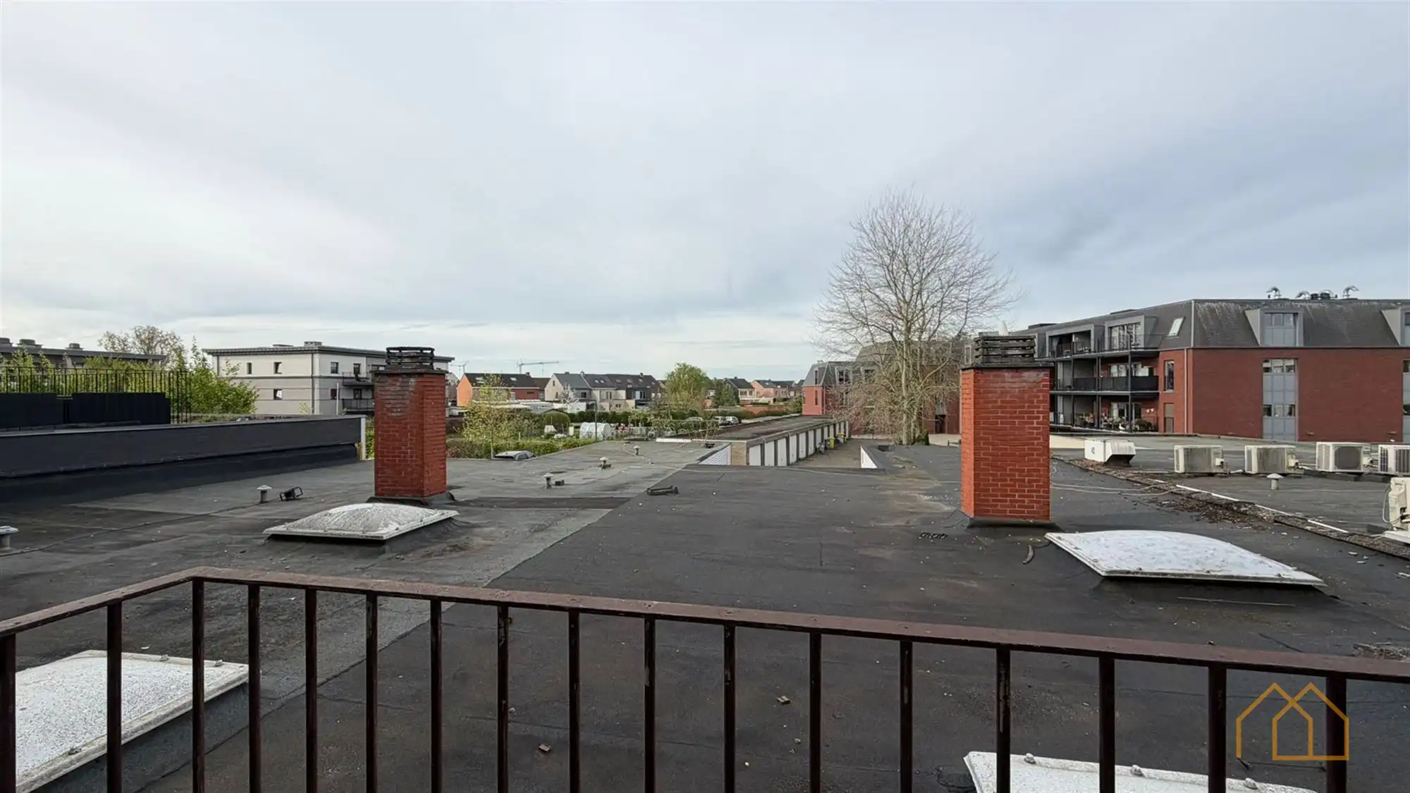 Appartement met 2slk, grote living, en eigen garage  foto 15