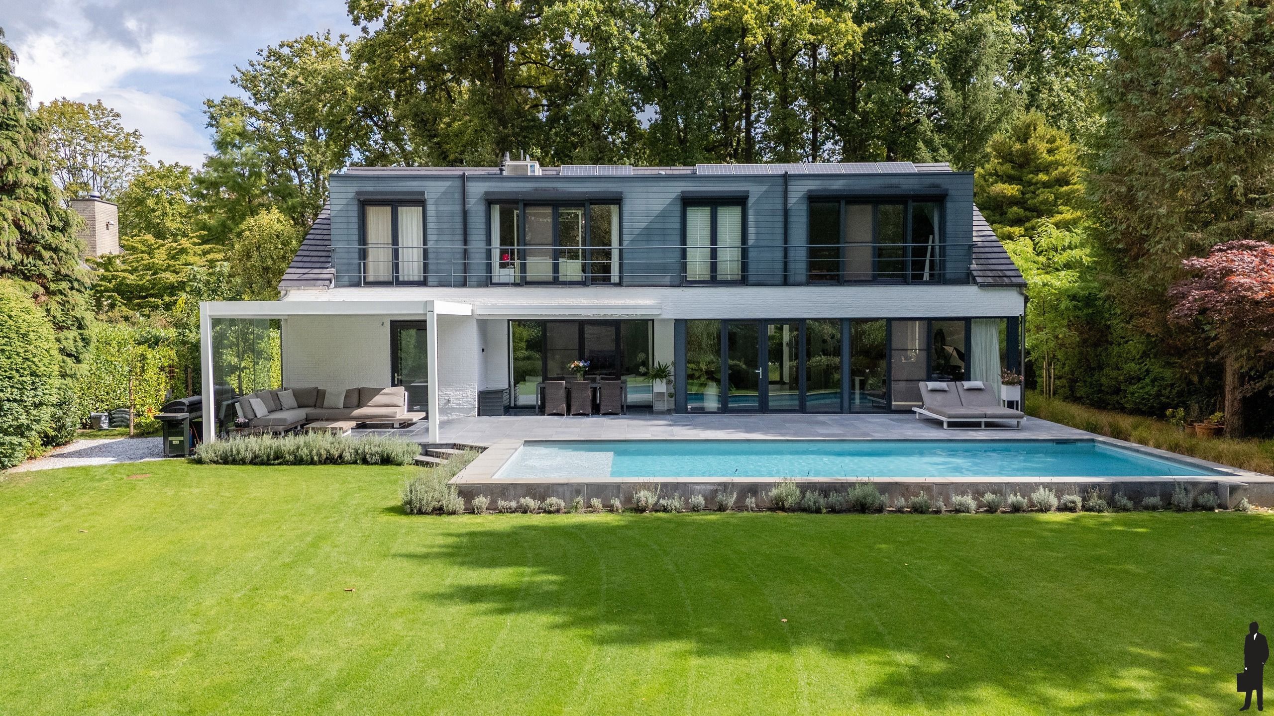 Moderne villa met zwembad foto 42