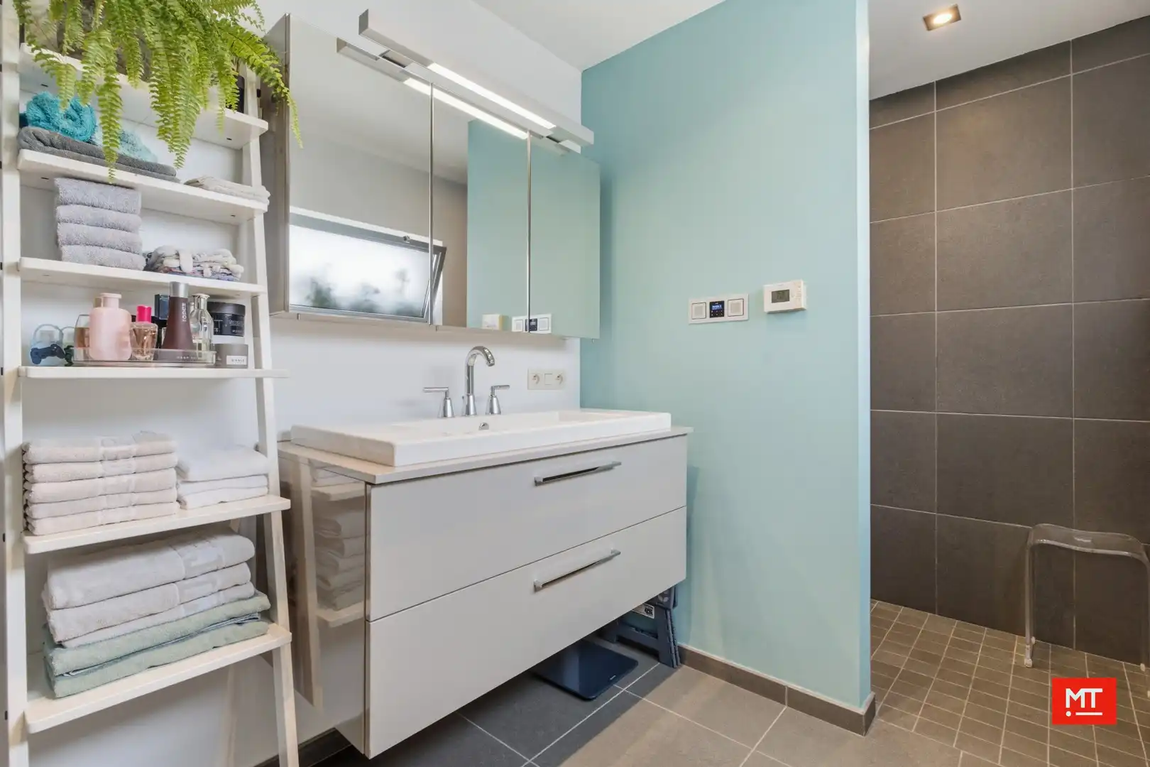 Instapklare woning met 3 slaapkamers, tuin en garage in het centrum van Passendale foto 9