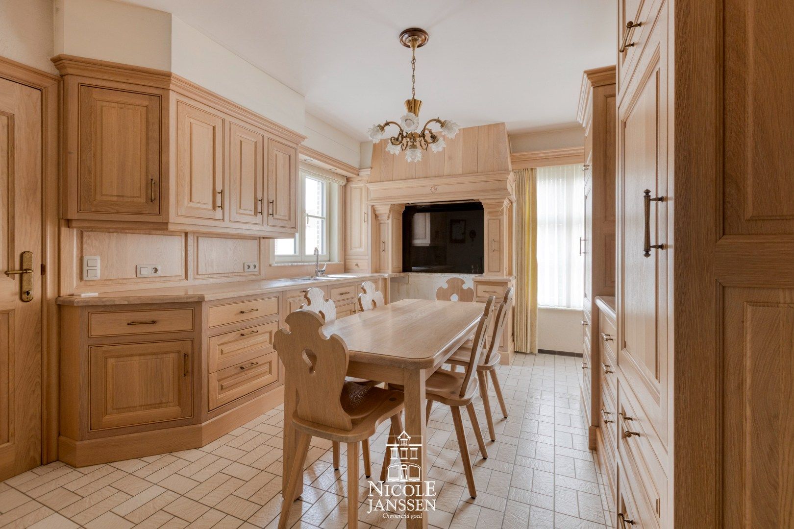 Vrijstaande gezinswoning foto 6