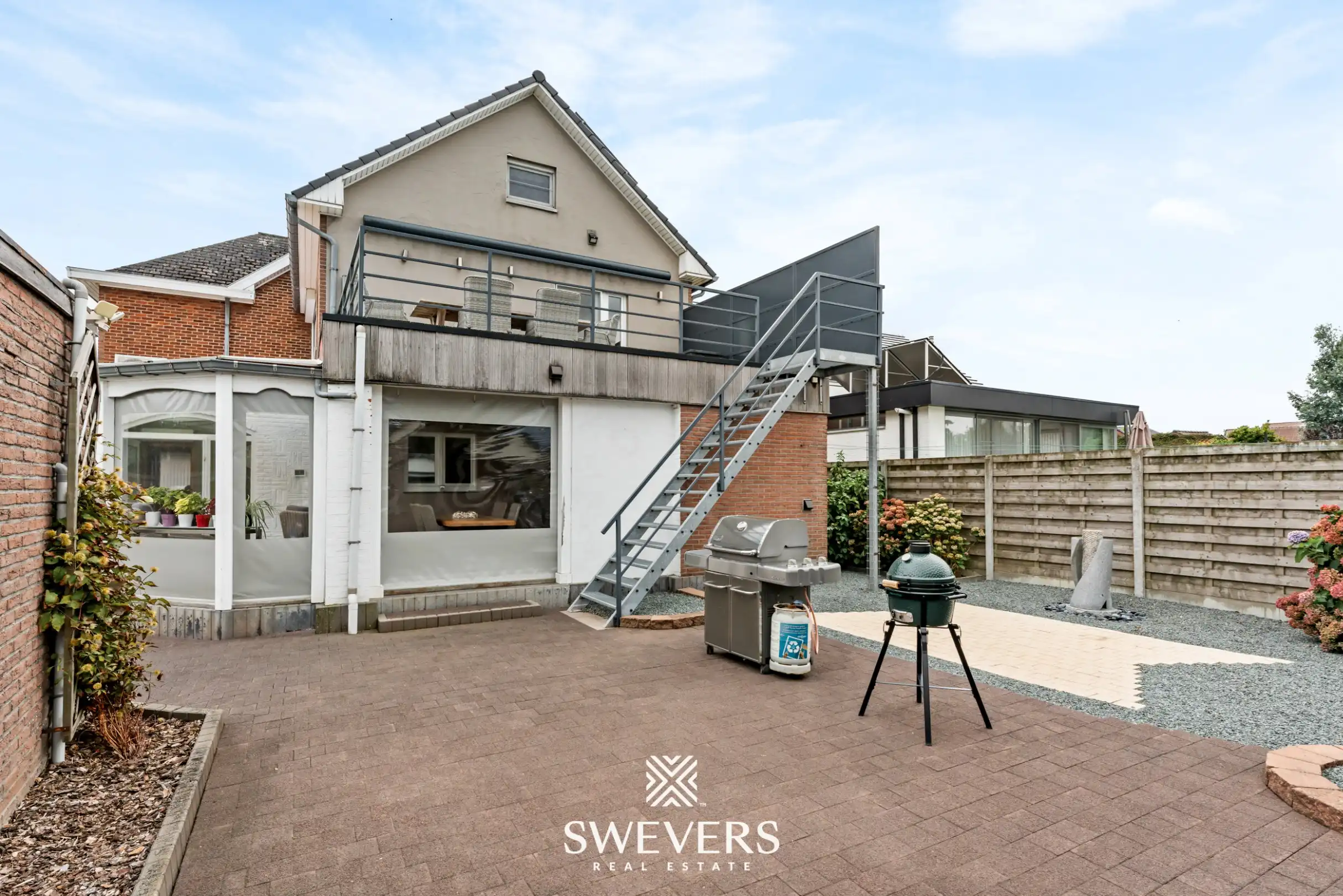 Royale kangoeroewoning met zwembad en dubbele garage foto 45
