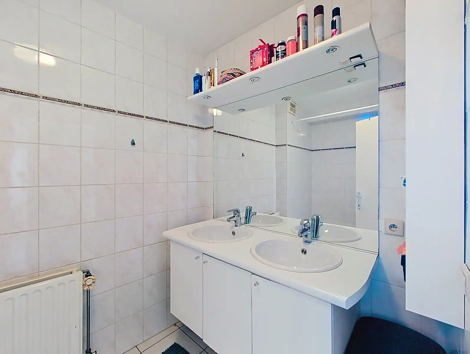 INSTAPKLAAR DUPLEX MET 3 SLAAPKAMERS CENTRUM EDEGEM foto 10