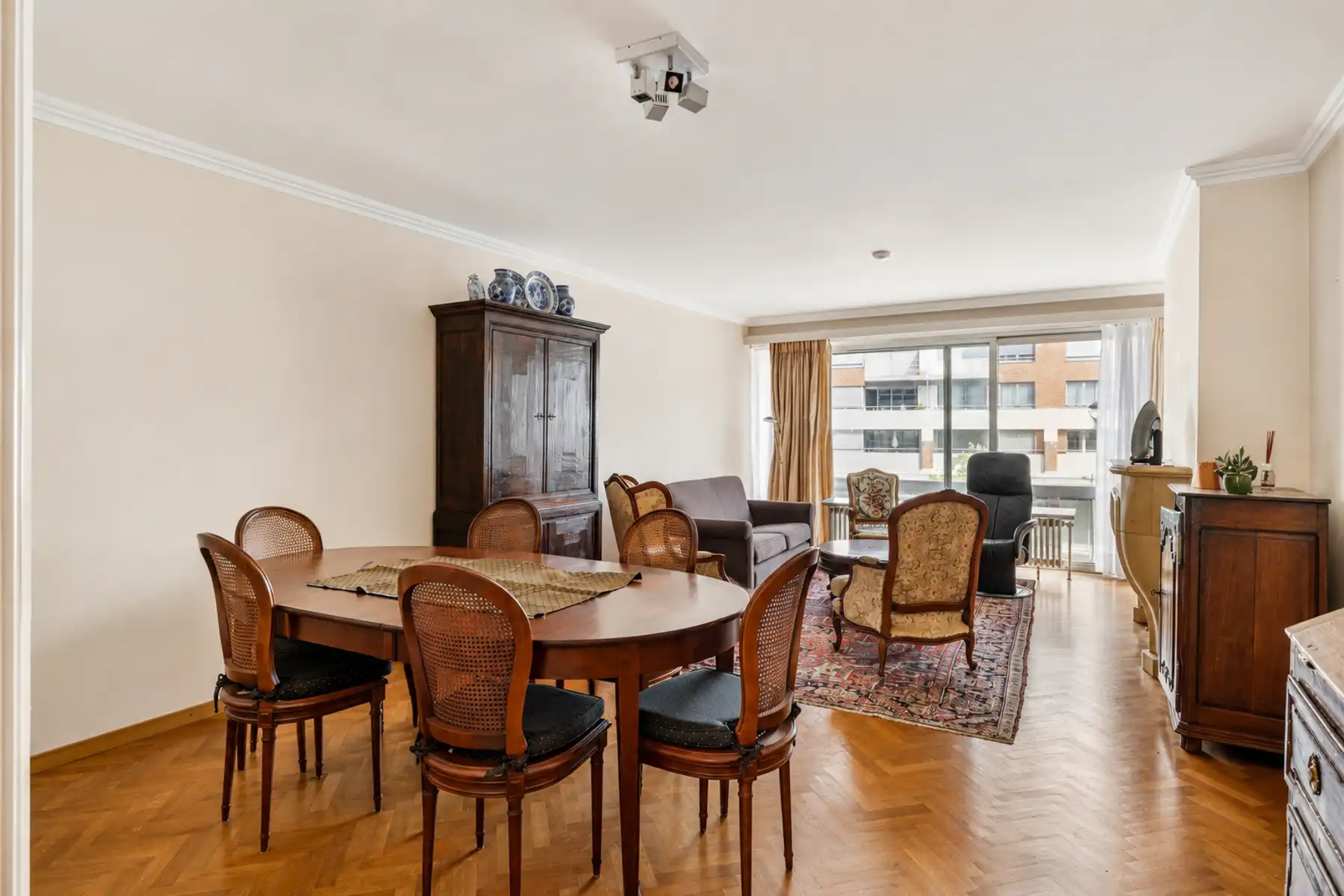 Appartement op toplocatie met 2 slaapkamers & 2 terrassen foto 2