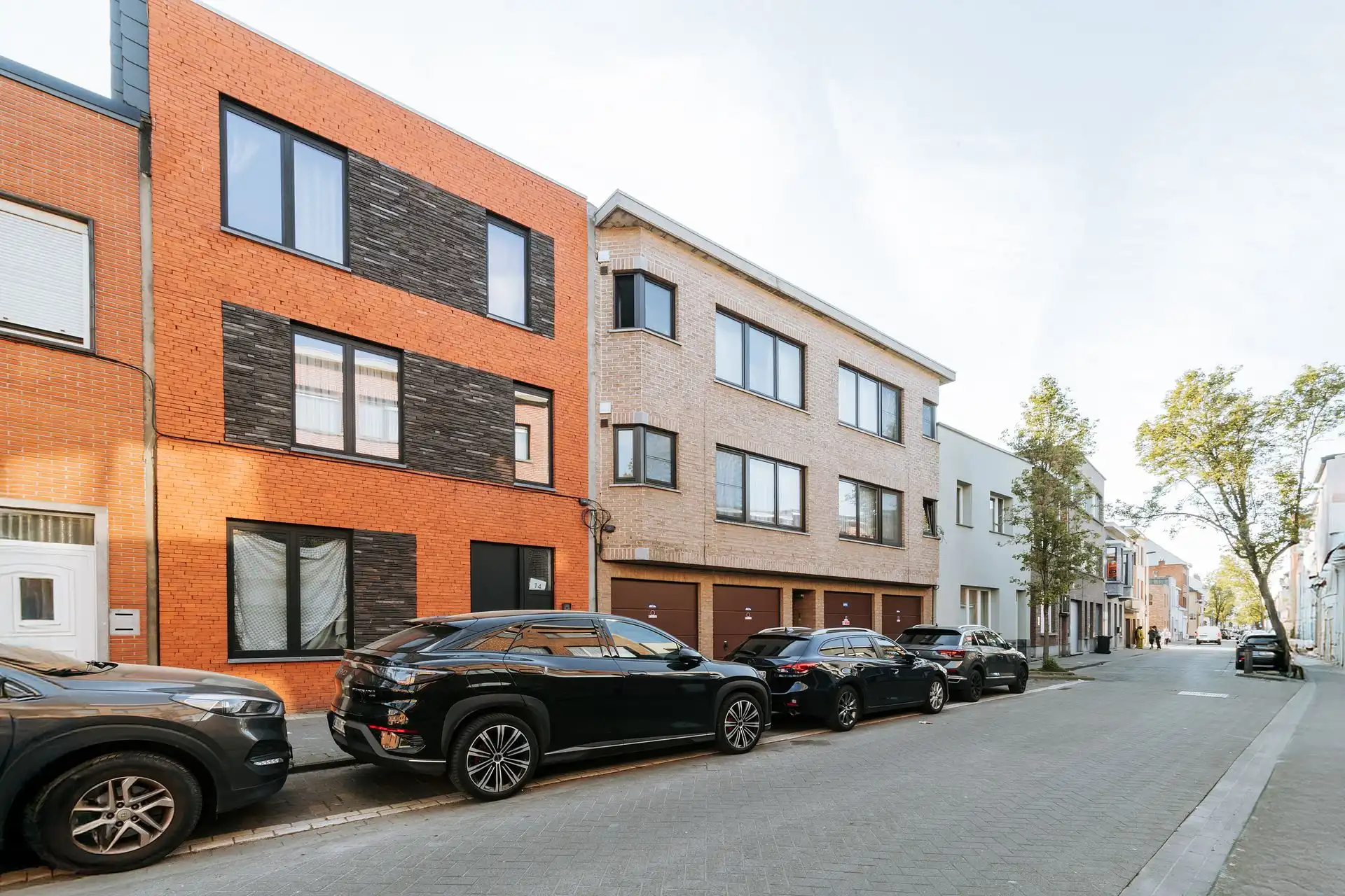 Twee slaapkamer appartement met terras en autostaanplaats foto {{pictureIndex}}