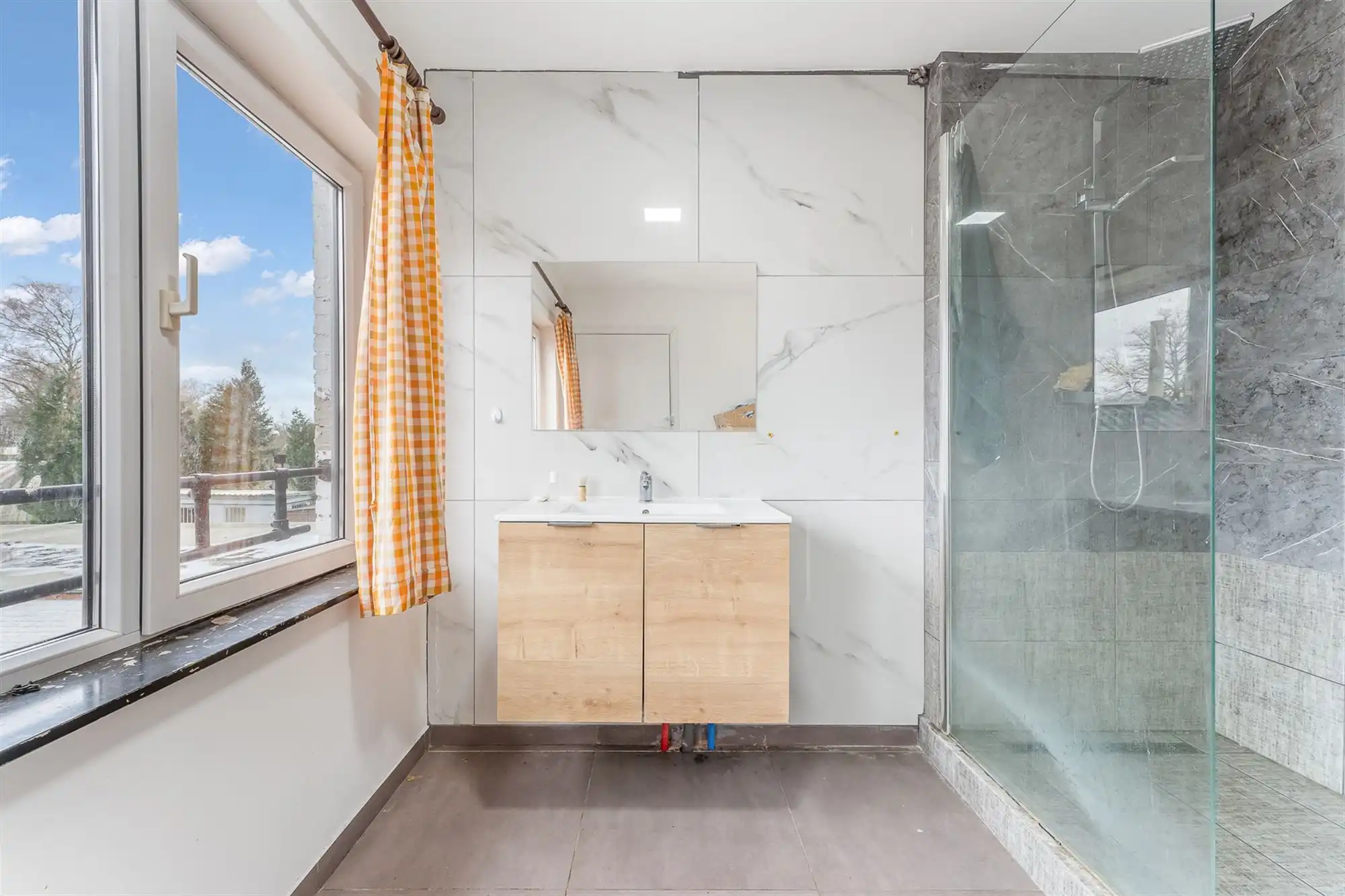 HANDELSHUIS MET RUIM HANDELSPAND EN 2 WOONENTITEITEN OP PERCEEL VAN 9A68CA TE KOERSEL foto 25