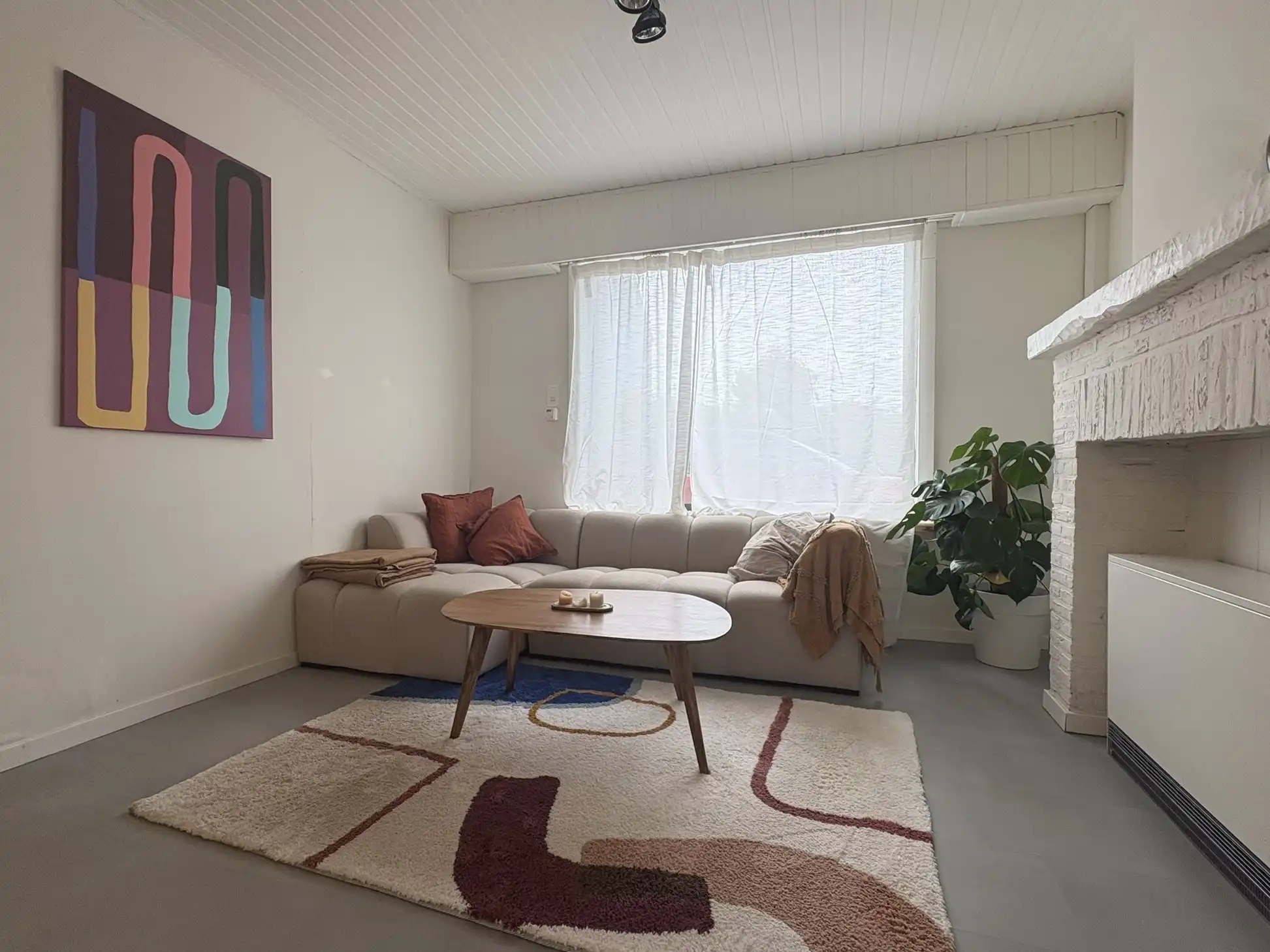 Ruime rijwoning met 3 slaapkamers, garage en tuin foto 2