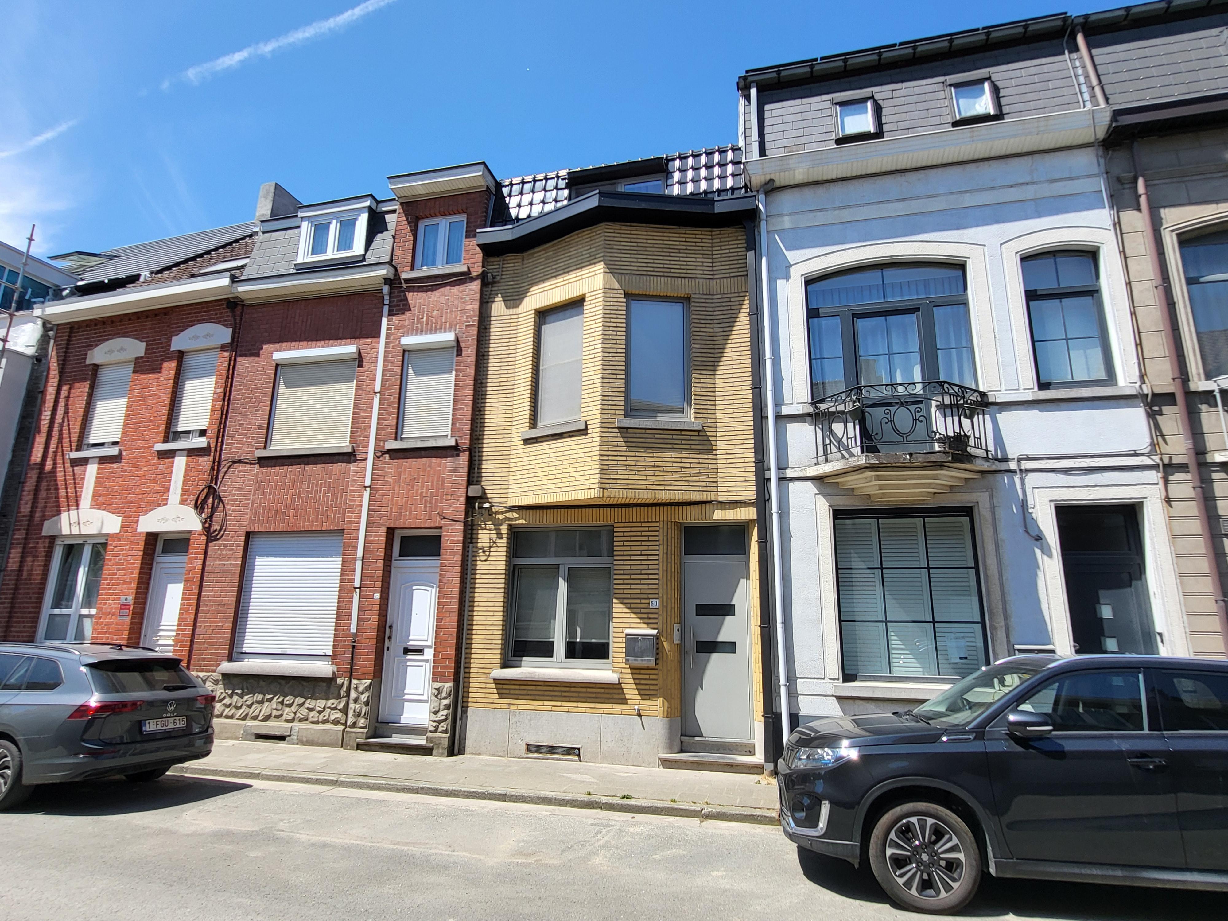 Charmant gerenoveerde woning v 2007-09 op 130m² met zuidgericht terras, rustige ligging.  foto 4