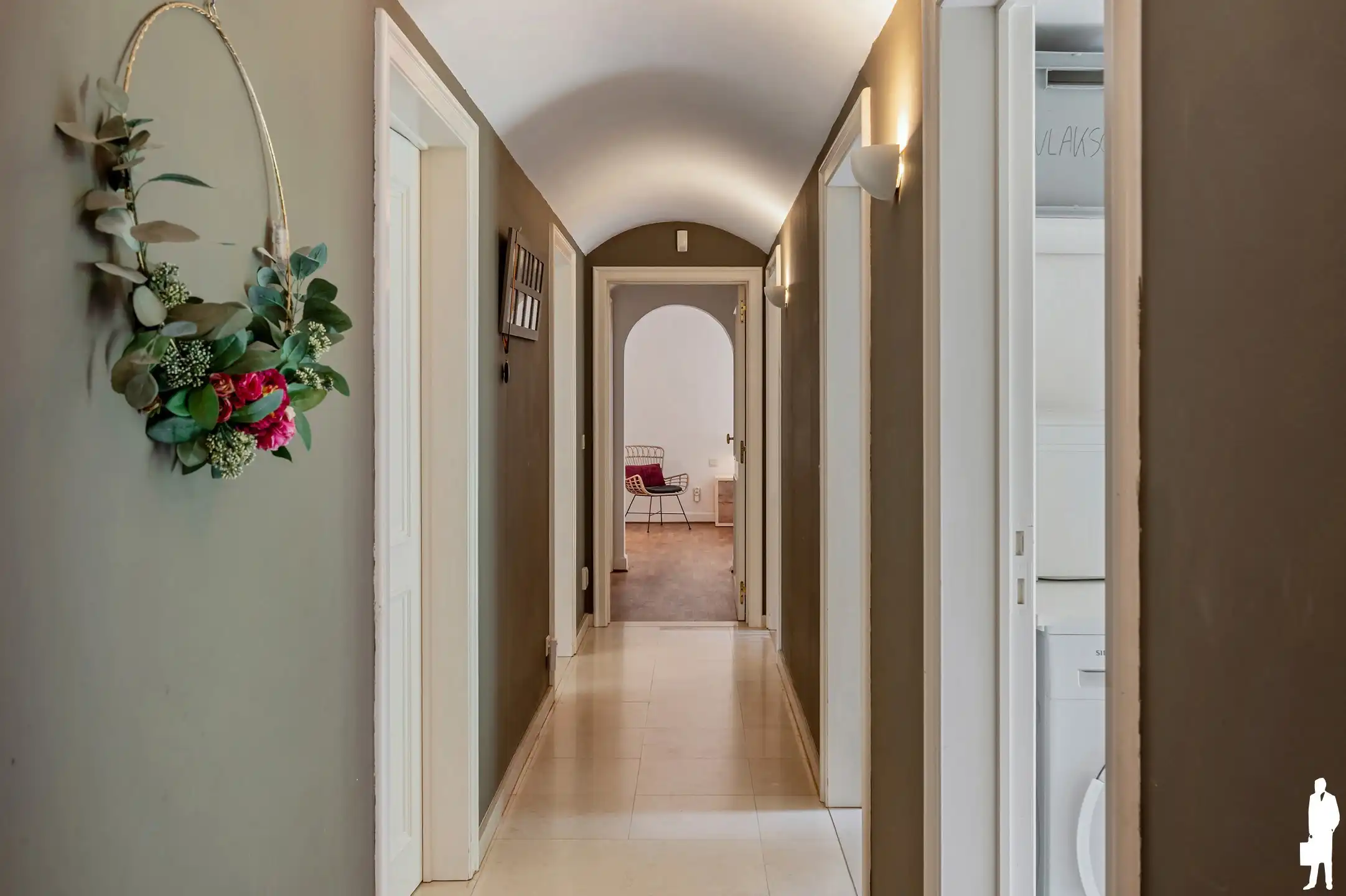Karaktervolle gelijkvloerse villa op ca. 2.000 m² in zeer rustige, gegeerde en autoluwe wijk Dennendael en dichtbij het natuurgebied foto 22
