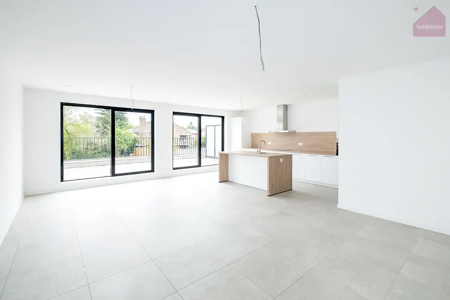 Nieuwbouwappartement op de eerste verdieping (117,80 m²) met 3 slaapkamers en terras. foto 2