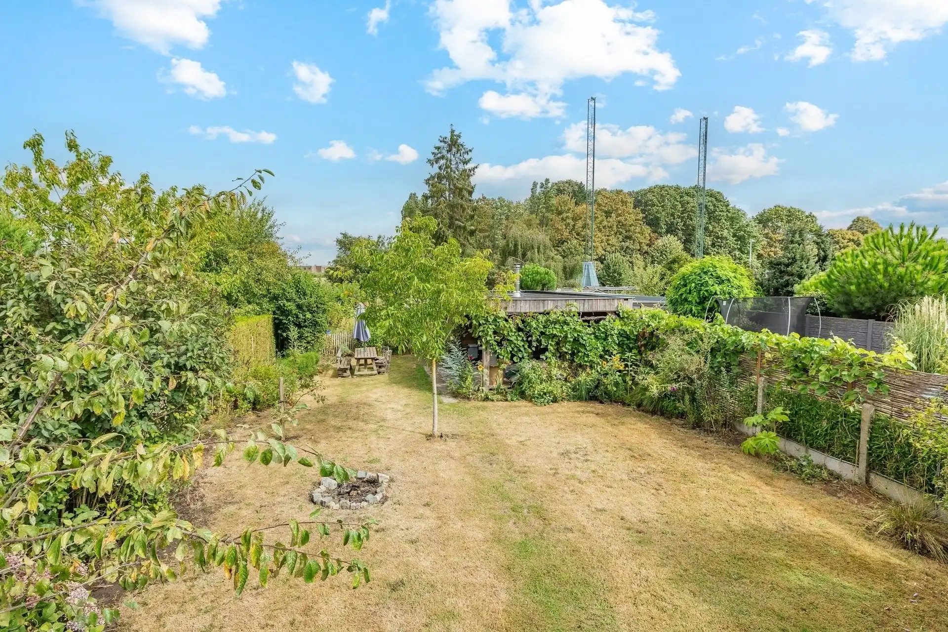 Interessante woning met prachtige tuin in Wichelen. foto 25