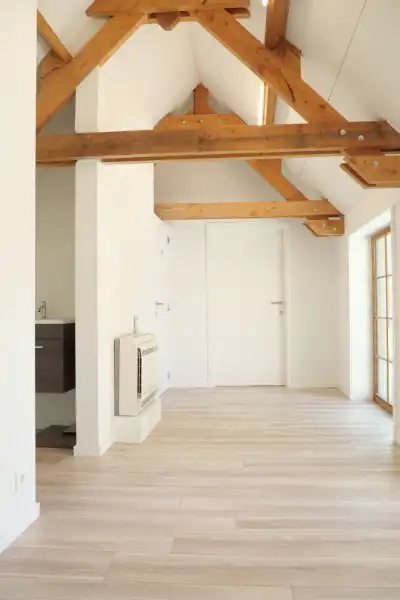 Karaktervol kantoor/praktijkruimte van 132 m² te huur in Waregem foto 8