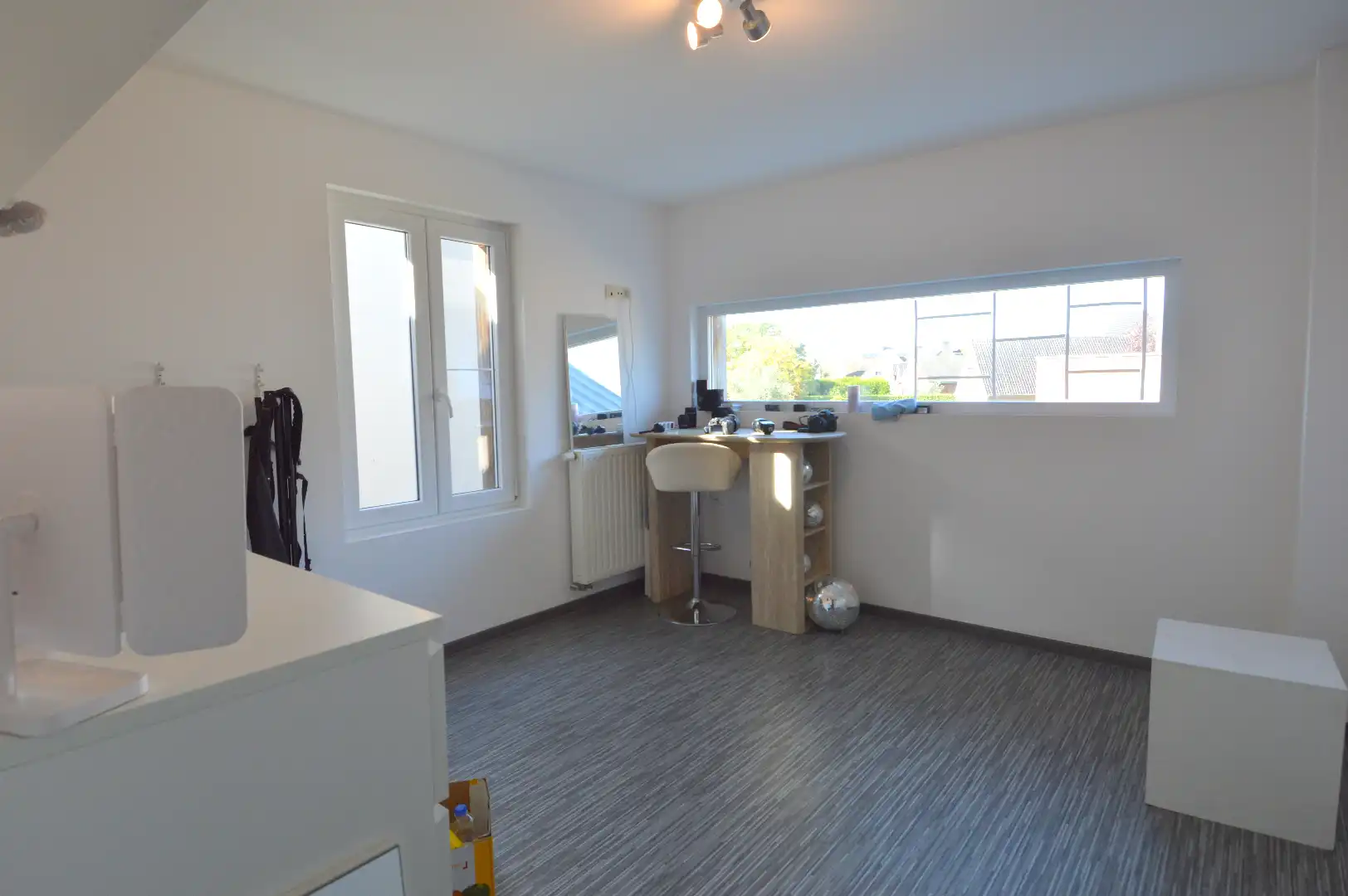 Ruim herenhuis met 2 slaapkamers in Wevelgem foto 15