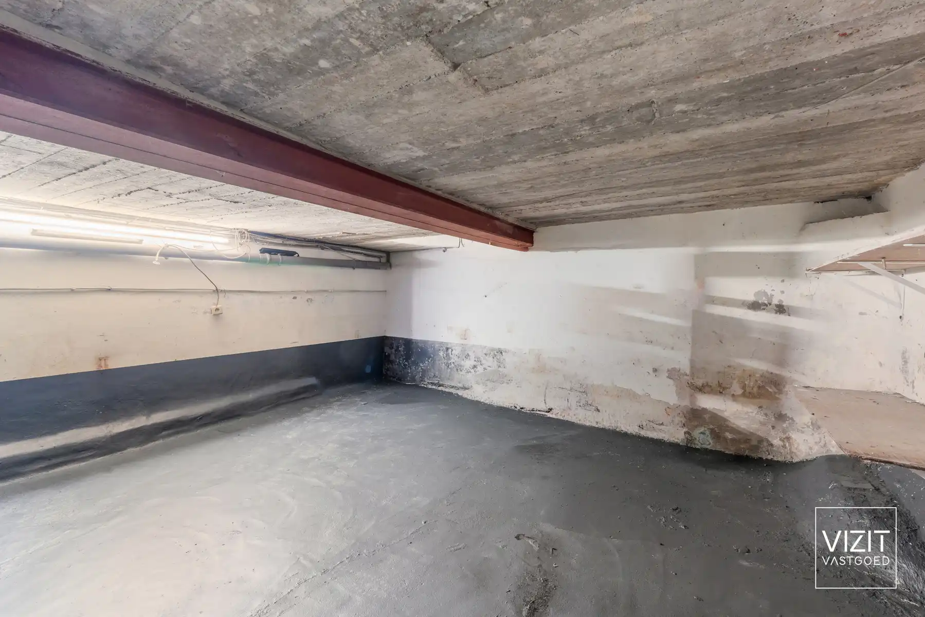 Volledig gerenoveerde woning met stadstuin foto 21
