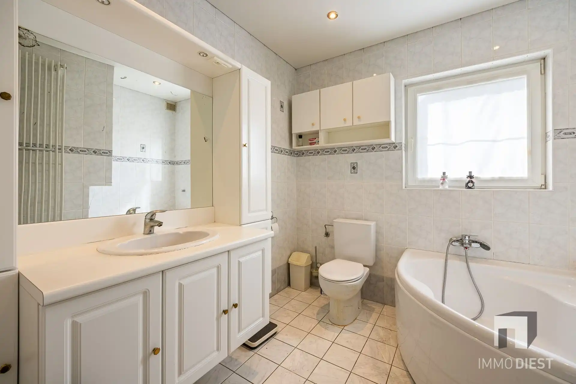 Vroegere café met woning met 4 ruime slaapkamers foto 20