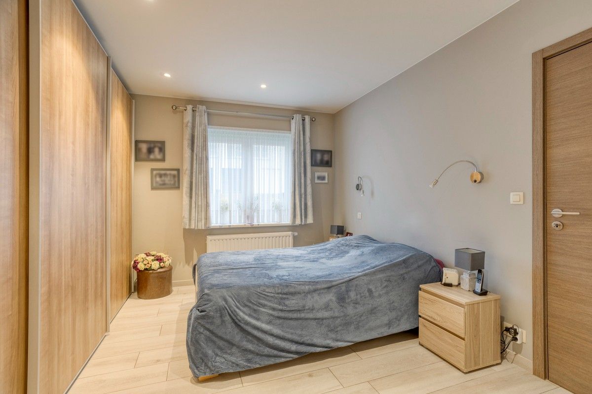 Zeer ruime villa van ca. 475m² - 6 kamers - 3 badkamers (mogelijks kangoeroewoning) nabij centrum Overijse foto 8