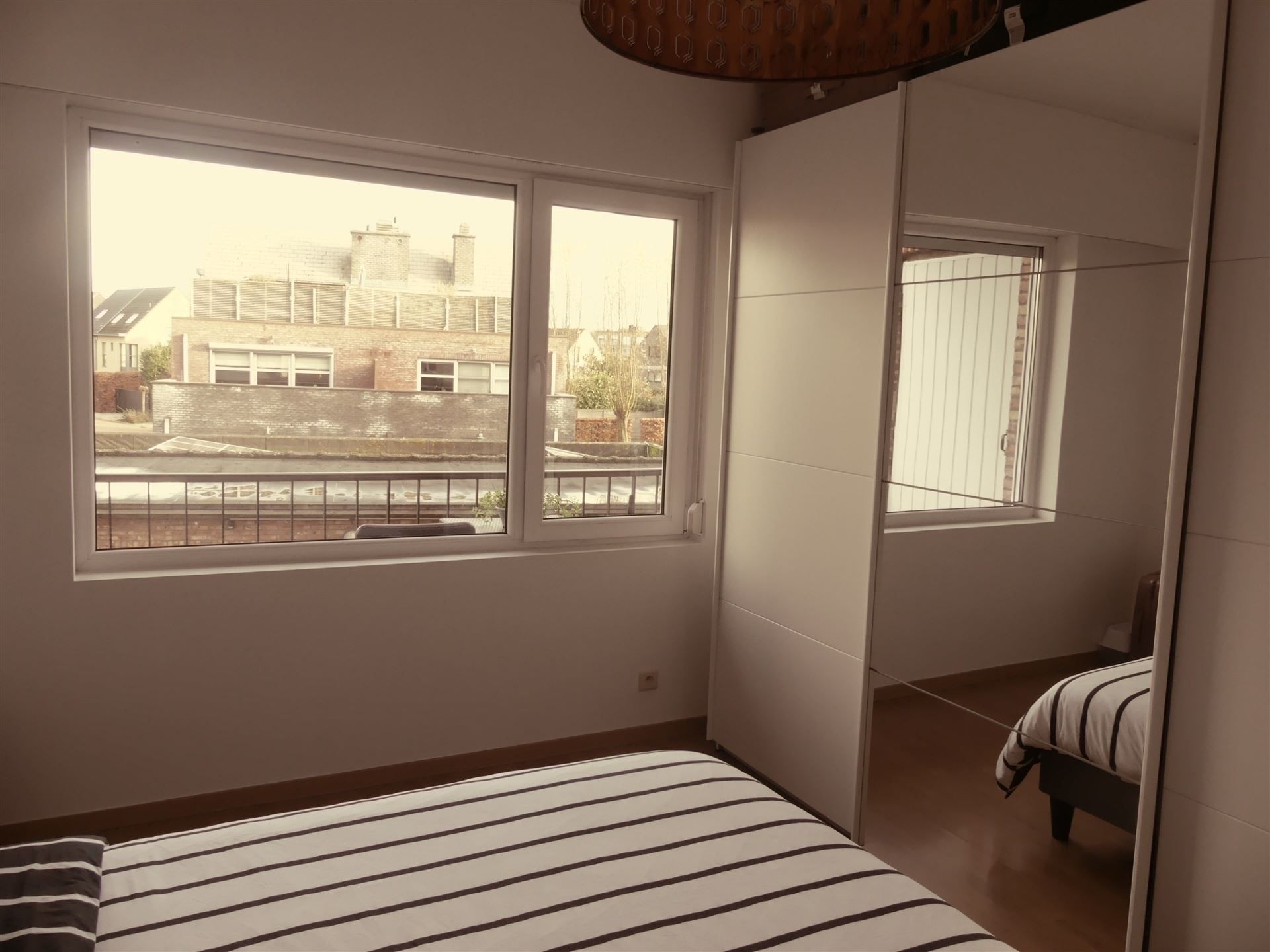 Ruim en instapklaar appartement nabij het centrum! foto 8