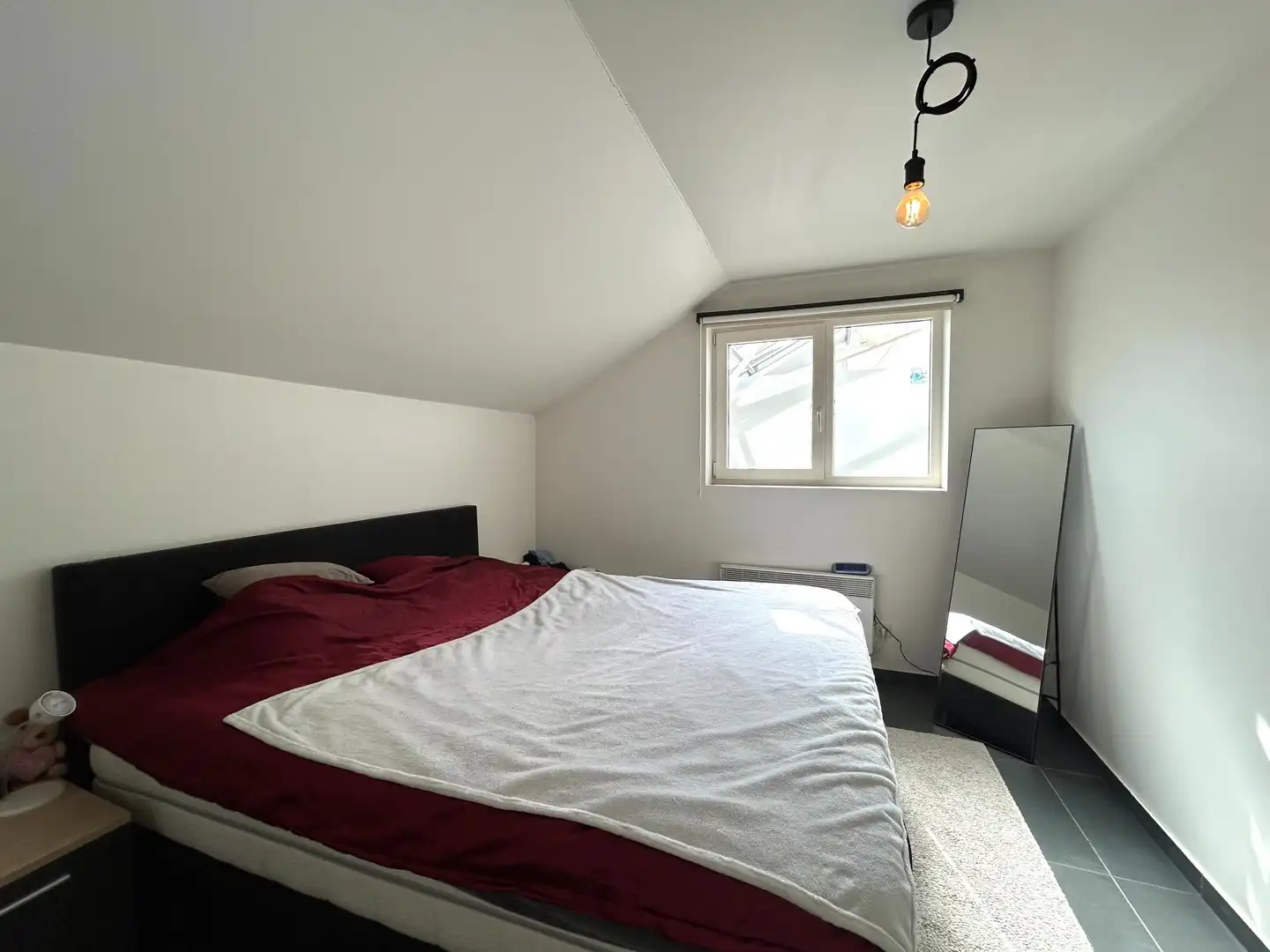 Instapklaar appartement nabij centrum Oostrozebeke! foto 3