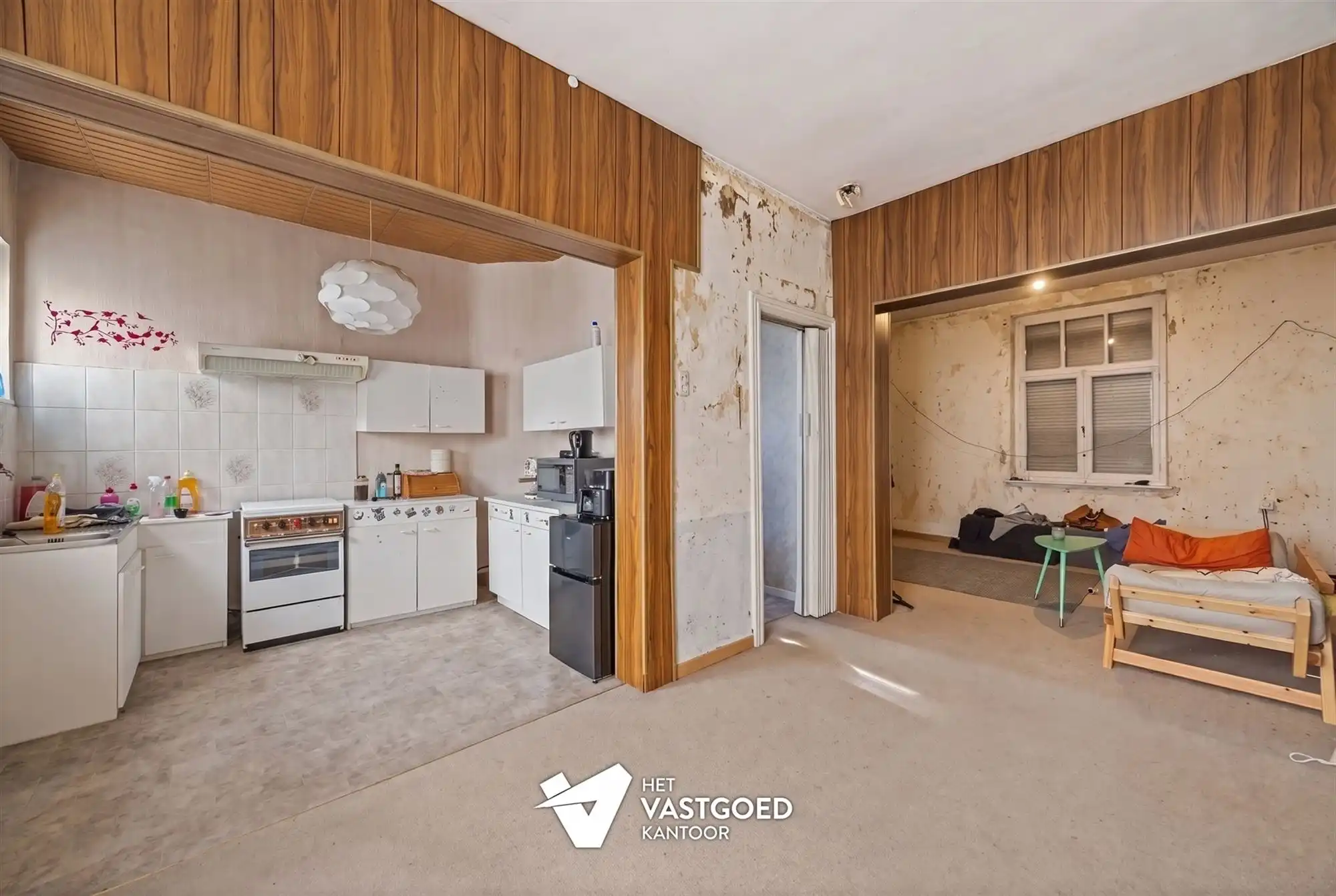 TE RENOVEREN KARAKTERVOLLE WONING MET 3 SLAAPKAMERS TE BERINGEN-MIJN foto 5