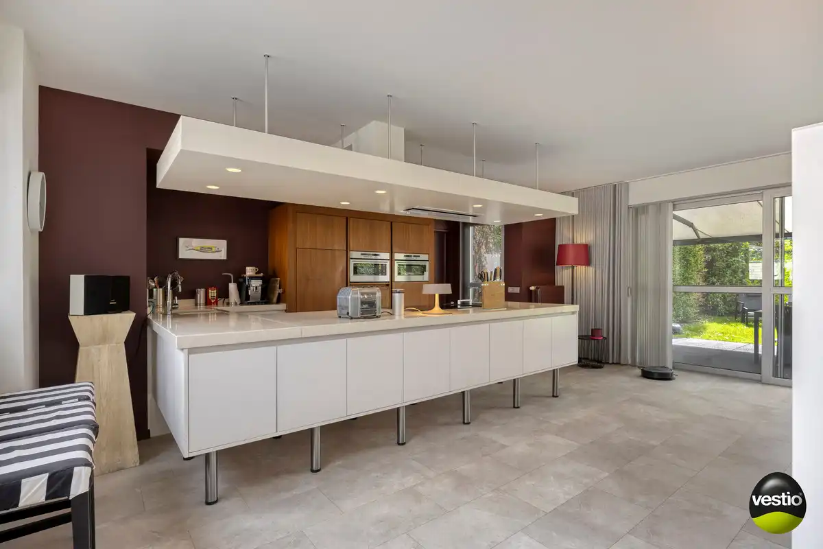 TIJDLOZE MODERNE WONING OP 10A73CA TE HOESELT. foto 10