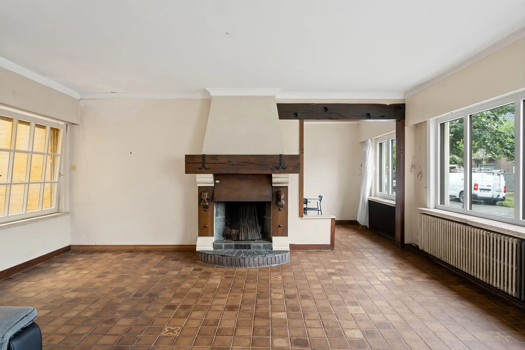 Woning met veel mogelijkheden in centrum Zele foto 2