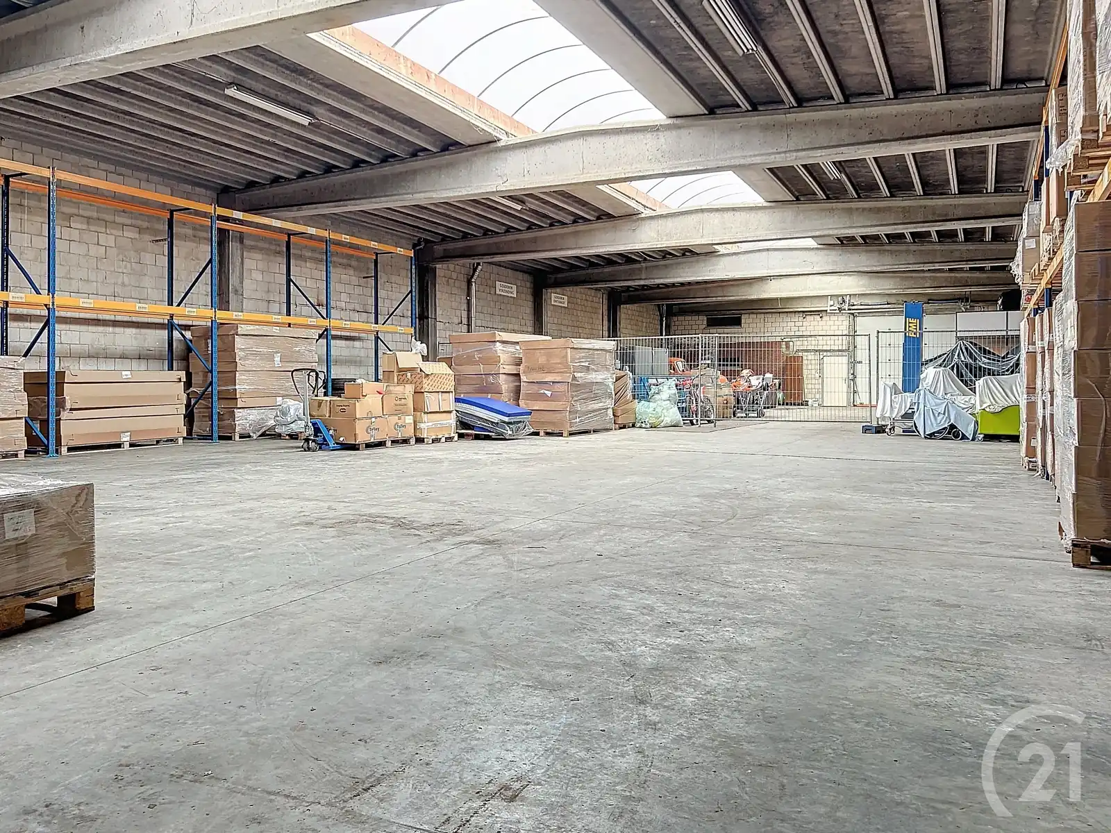 Huis met magazijn en kantoorruimte te koop! foto 6