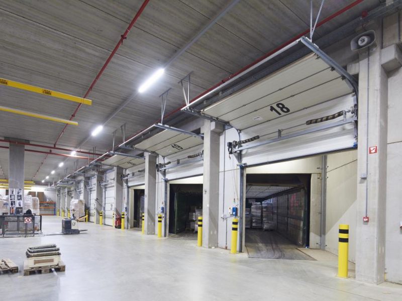 Tijdelijk logistiek gebouw te huur foto 5