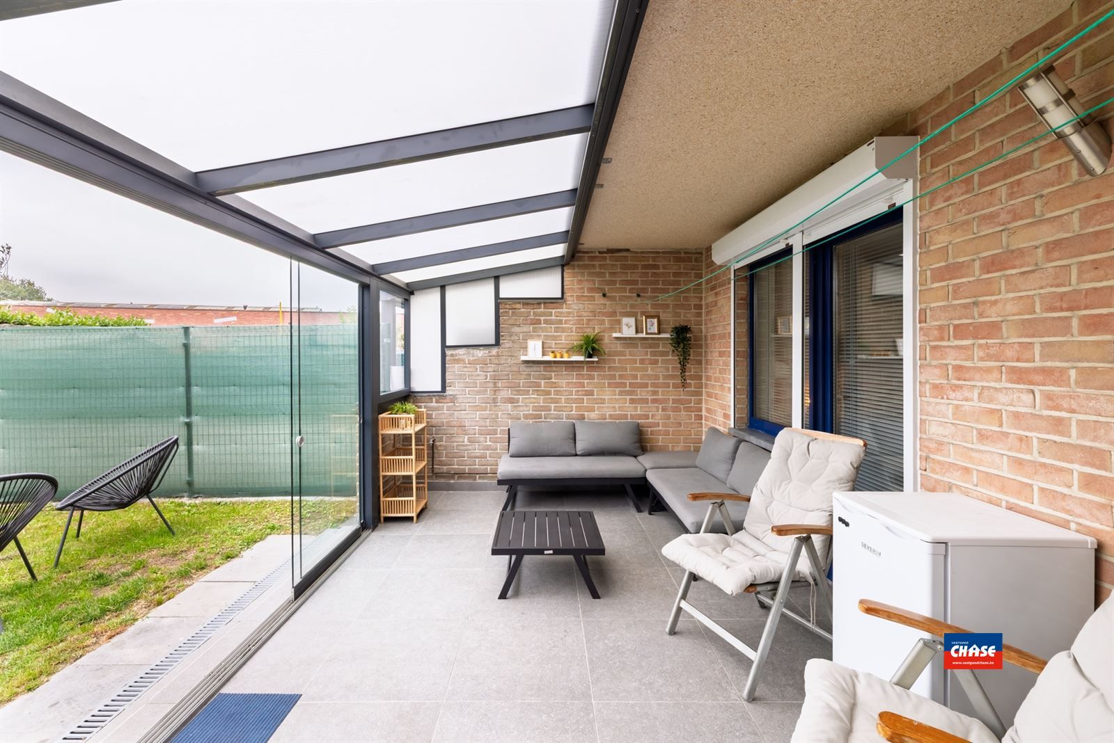 Appartement met twee slaapkamers en tuin foto 6