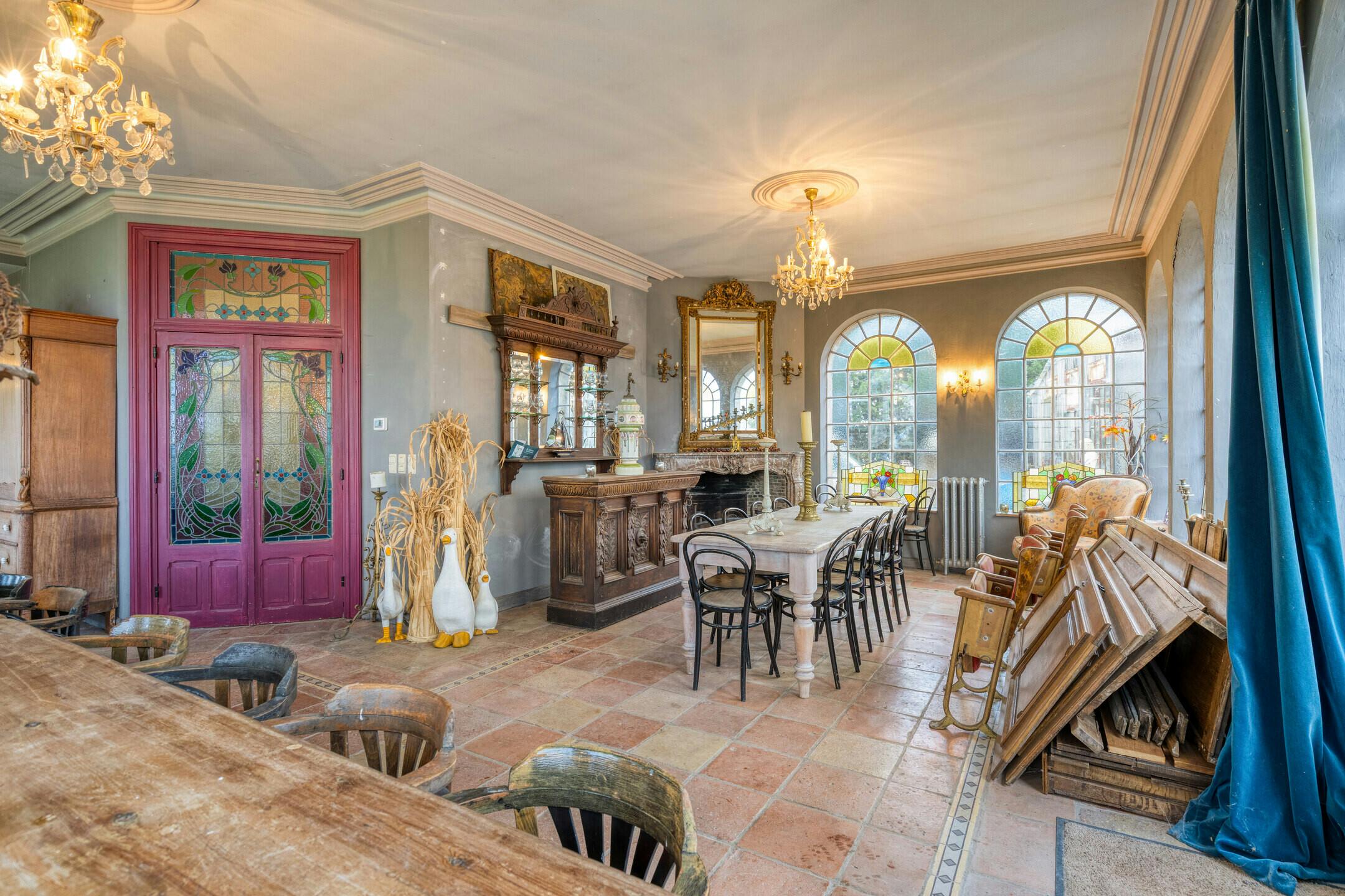 Uniek karaktervol pand met tal van mogelijkheden te Gistel foto 3