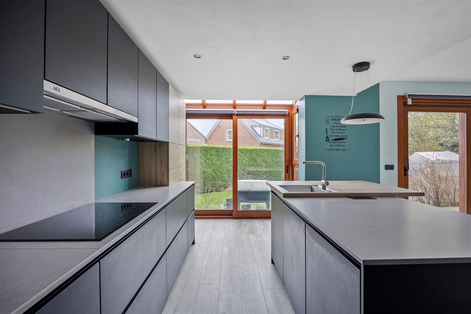 Ruime vrijstaande woning met veel mogelijkheden foto 13