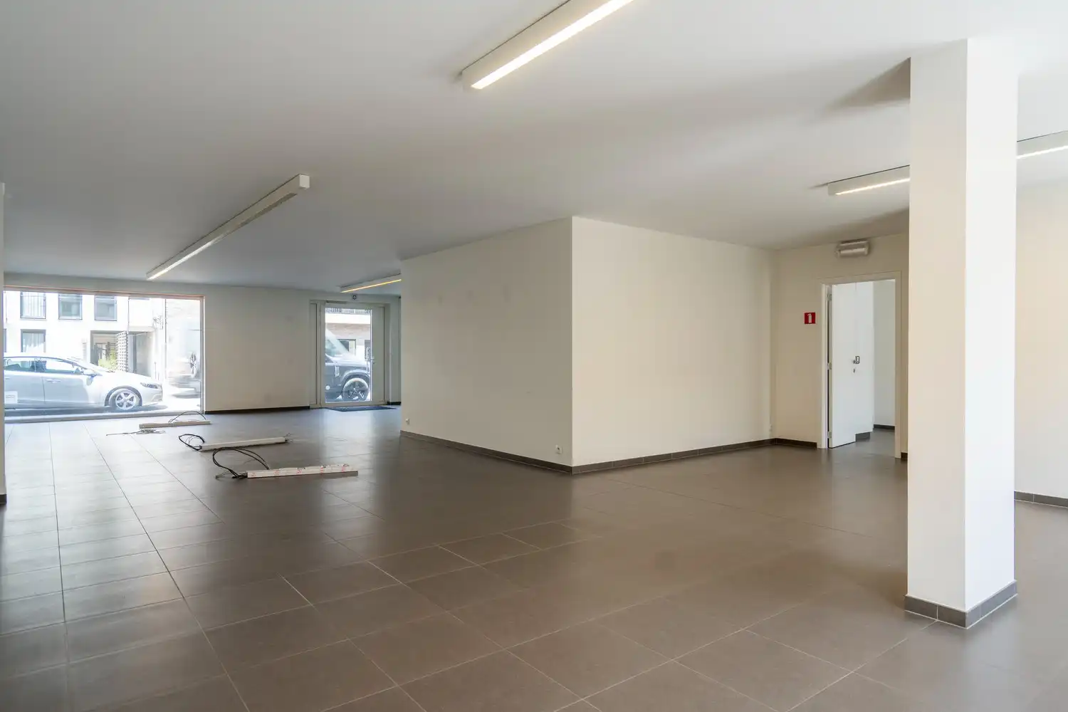 VEELZIJDIGE HANDELSRUIMTE foto 9