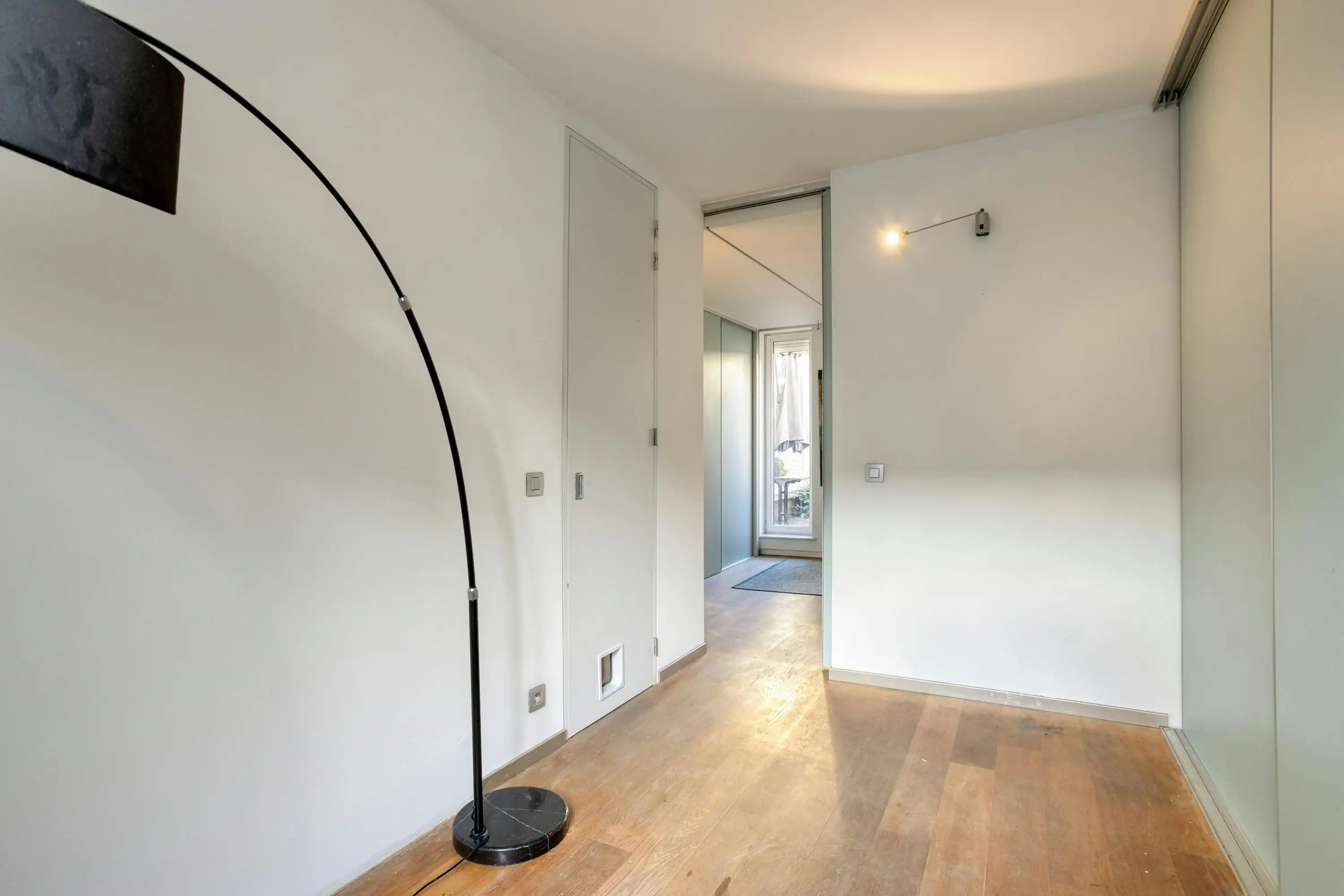 Lichtrijke design loft met stadsterras op 1 min van Dansaert foto 20
