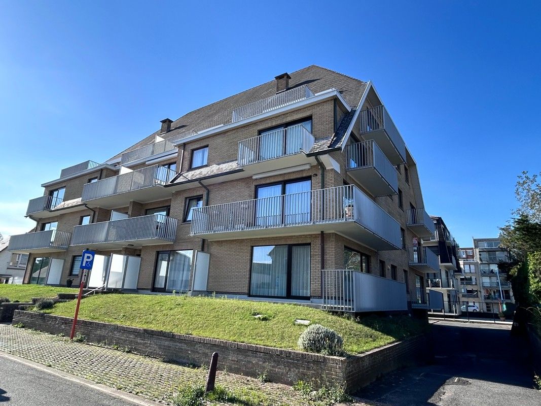 Ruim appartement met twee slaapkamers te koop in Sint-Idesbald. foto 16