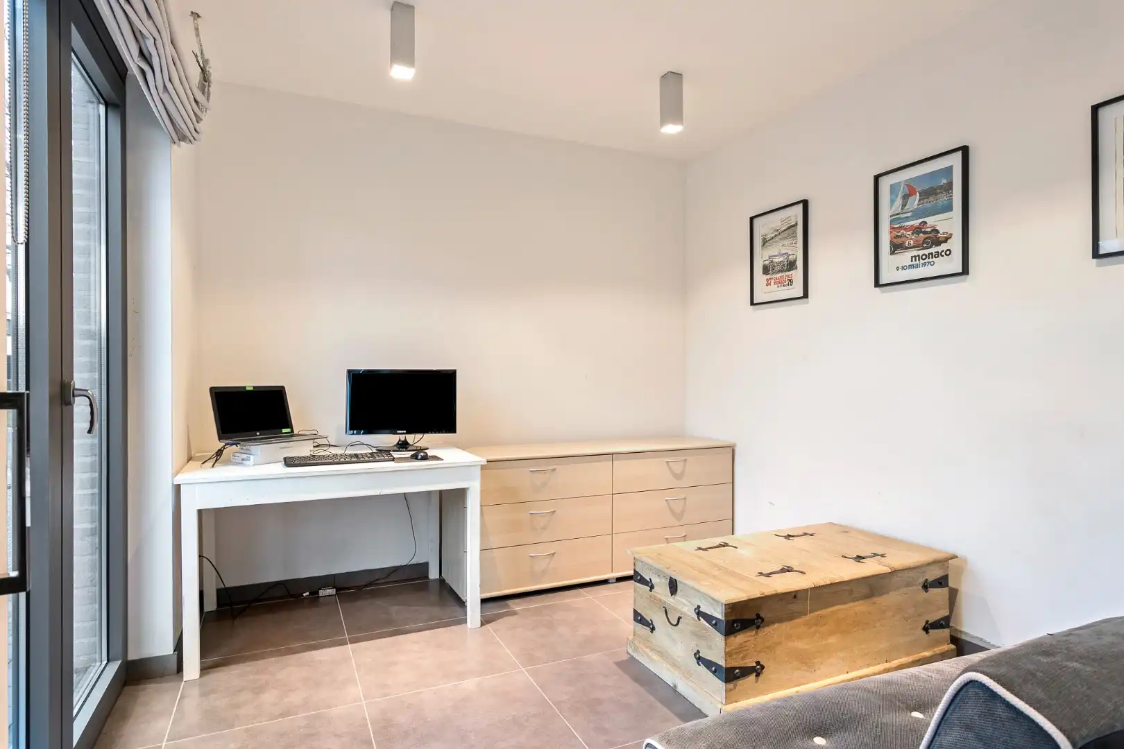 Villa met 3 slaapkamers, bureau, garage en afgesloten tuin in Sleidinge foto 12