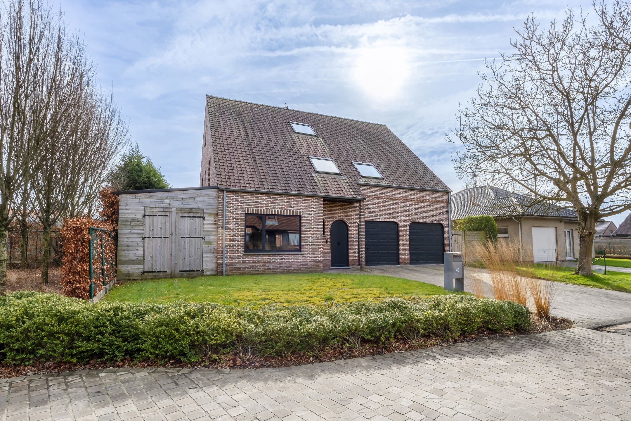 Ruime woning in een rustige straat nabij centrum Westmalle foto {{pictureIndex}}